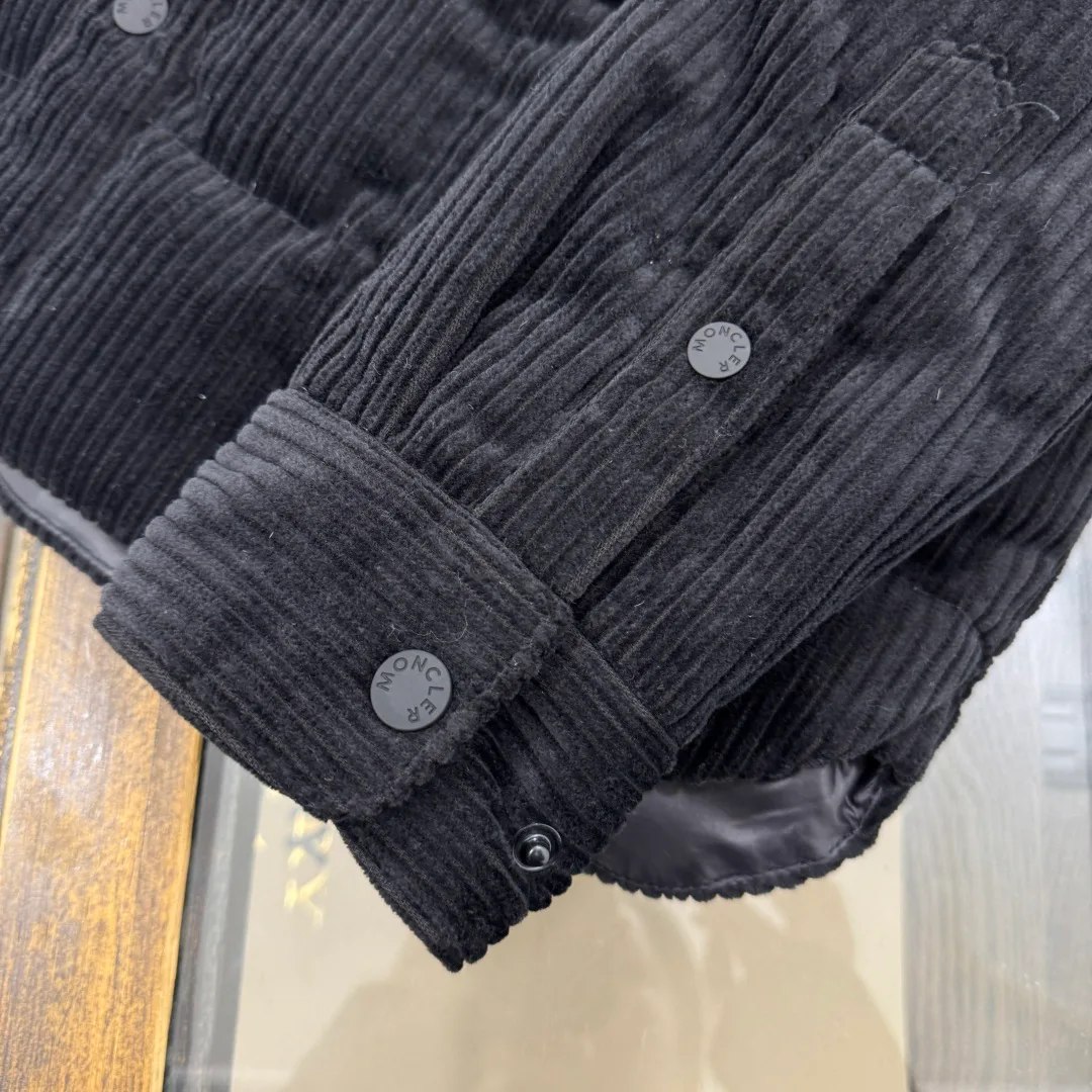 Men's Jackets And Down Jackets MONCLER 18001966