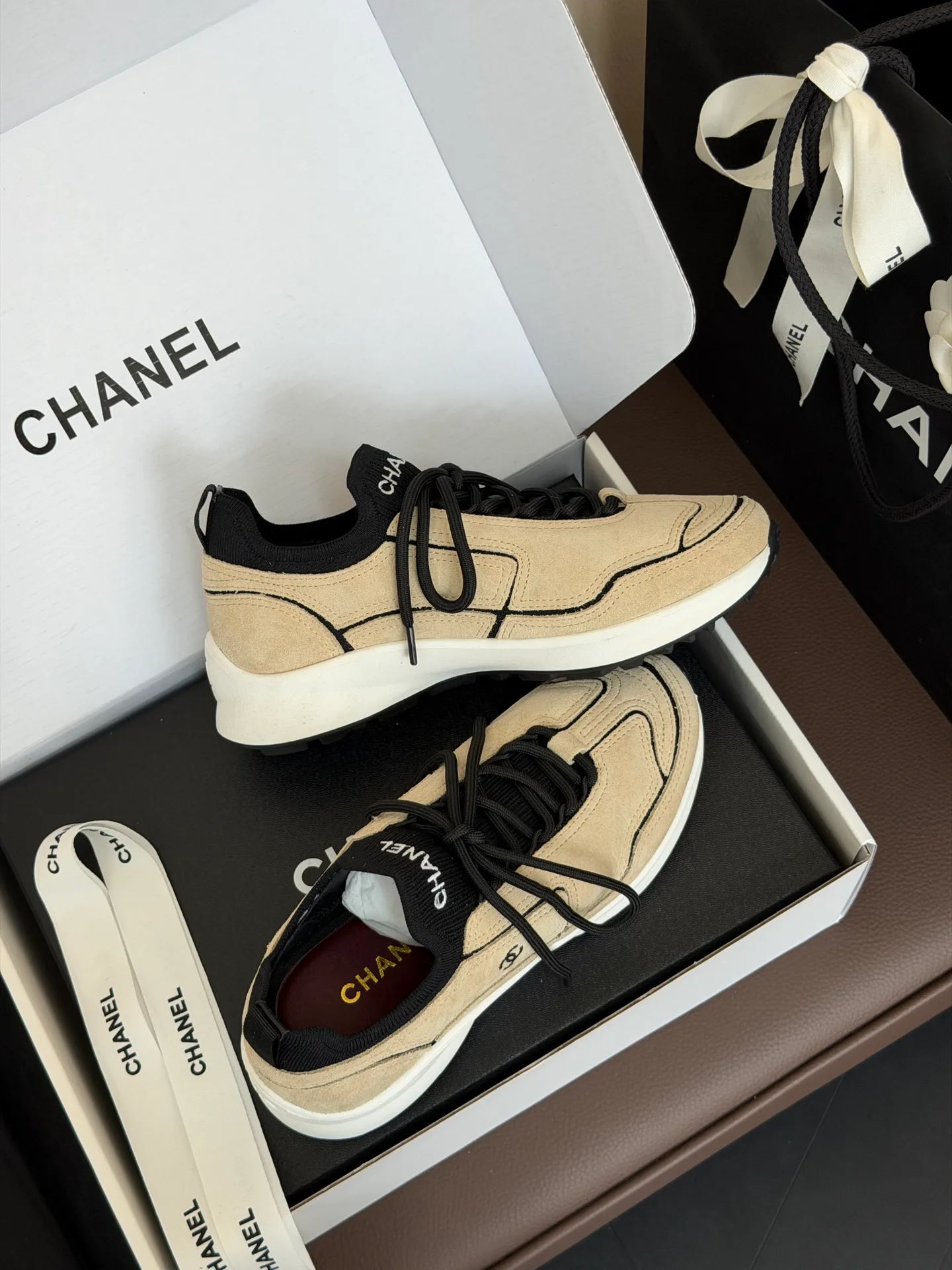 Women's Sneakers CHANEL 18073588