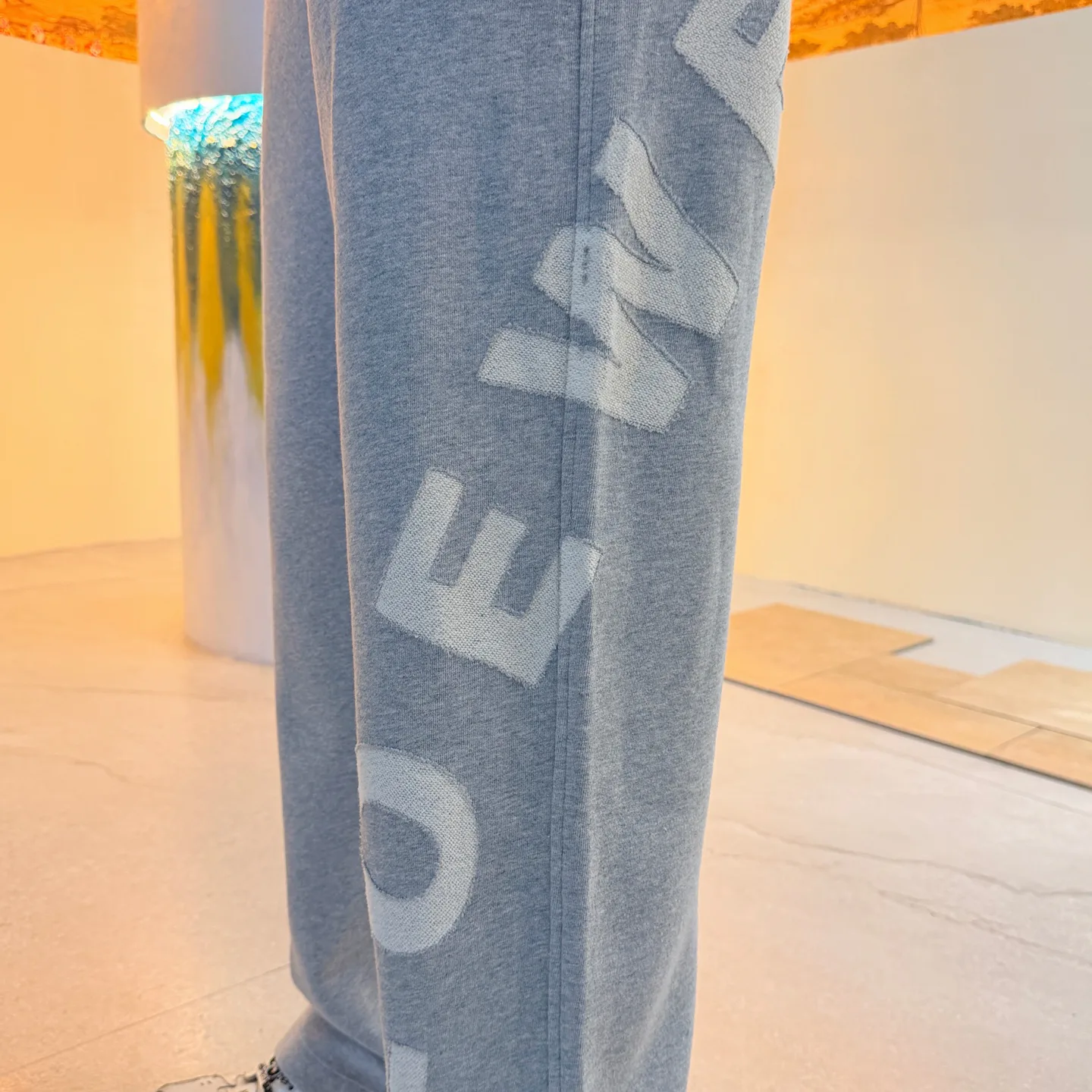 Men's Trousers LOEWE 18197201