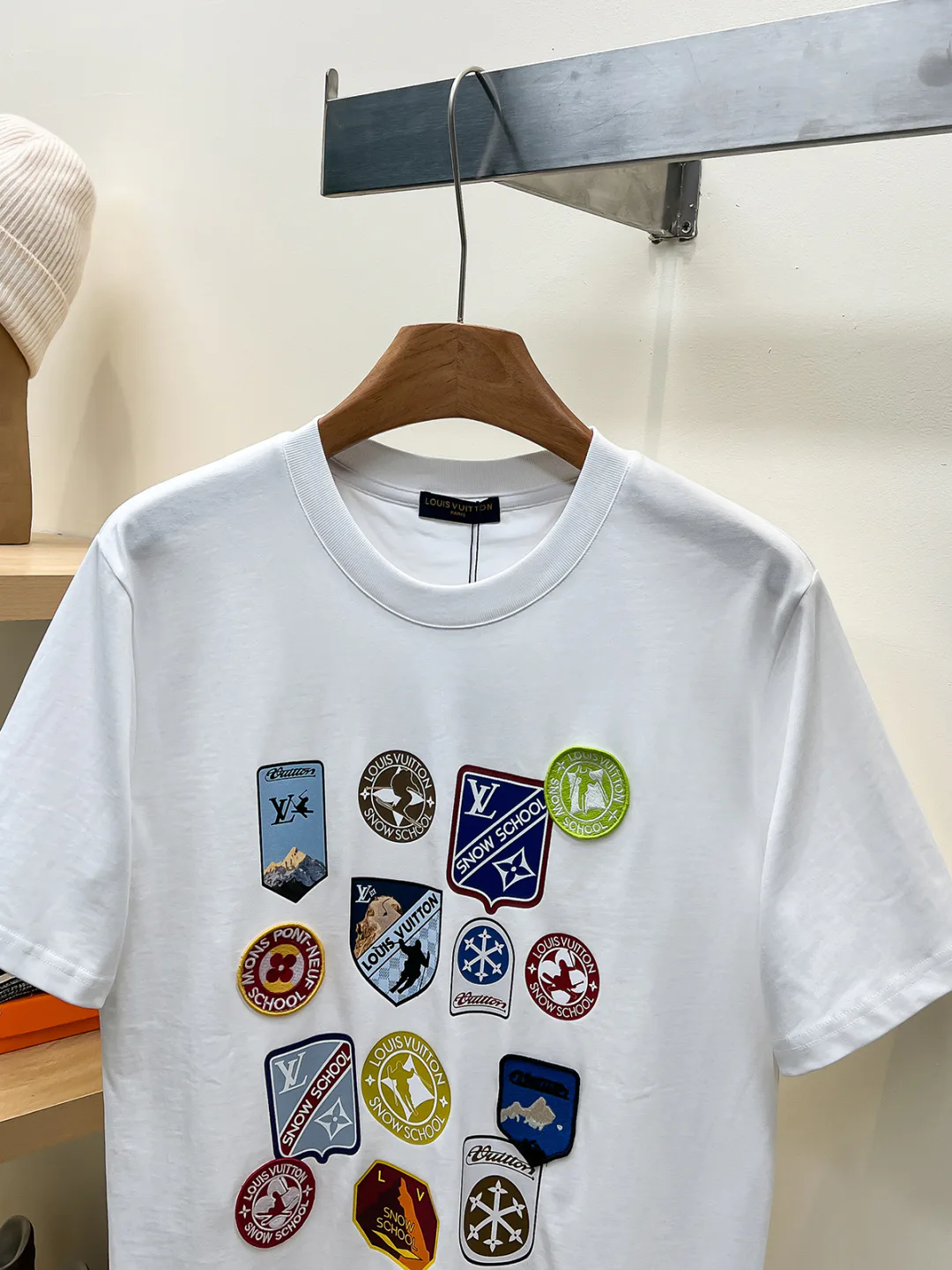 Men's T-Shirts LOUIS VUITTON 18499354