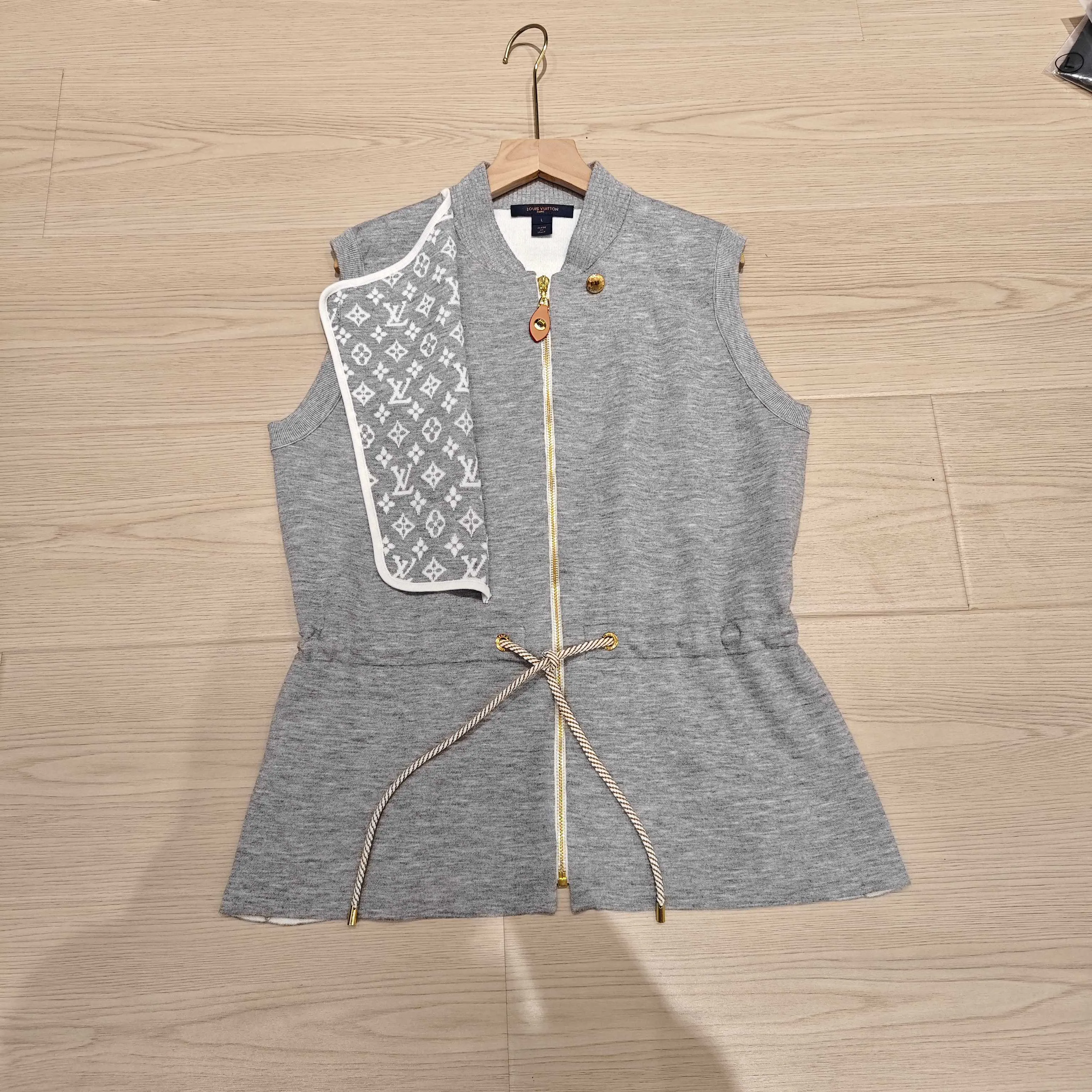 Women's Vests LOUIS VUITTON 18184370