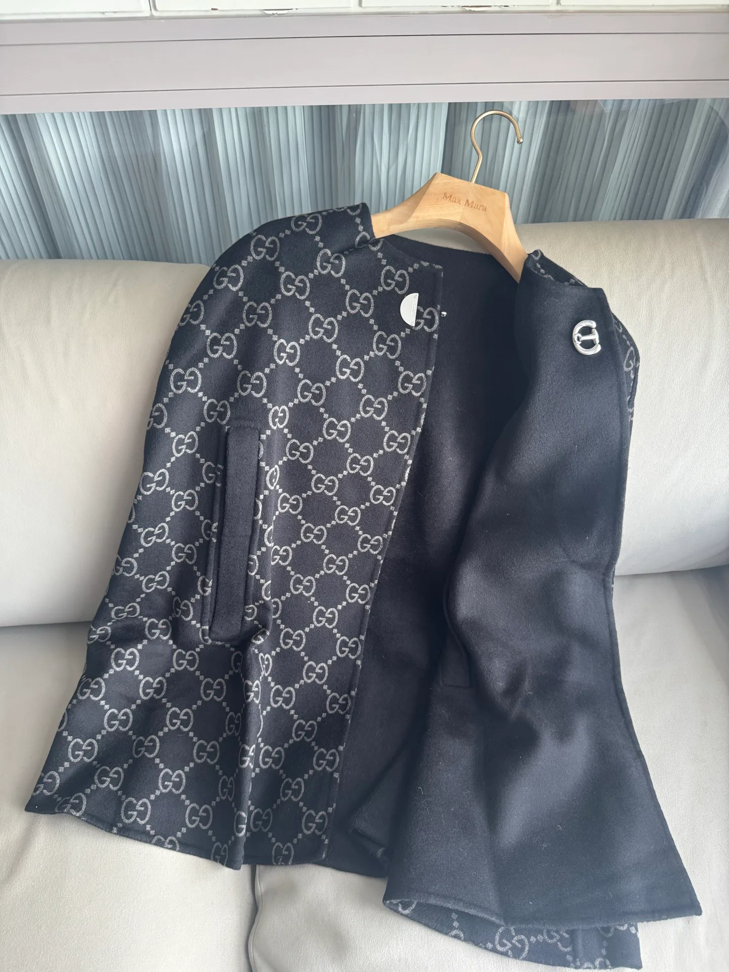 Women's Coats GUCCI 18361603