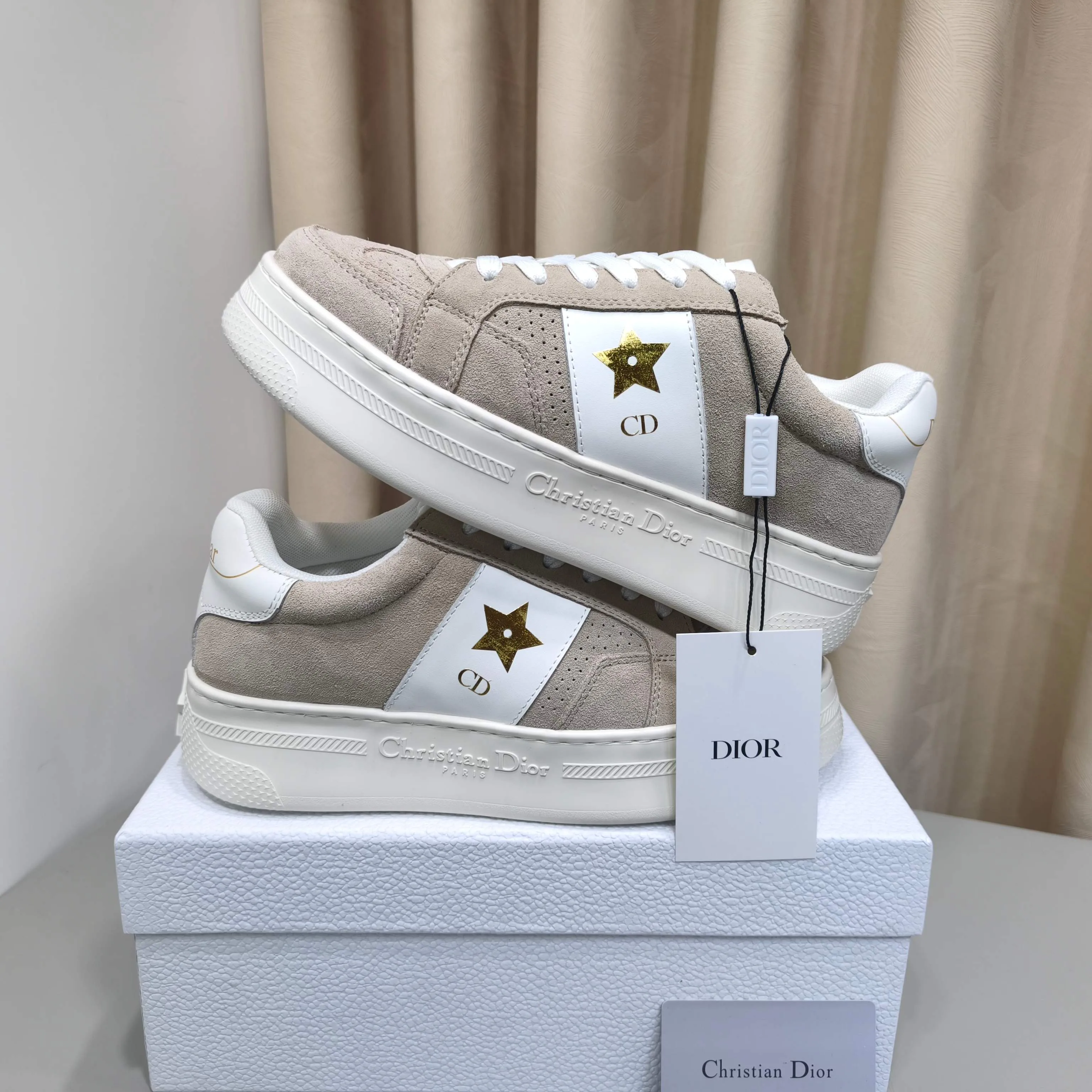 Women's Sneakers CHRISTIAN DIOR 17988727