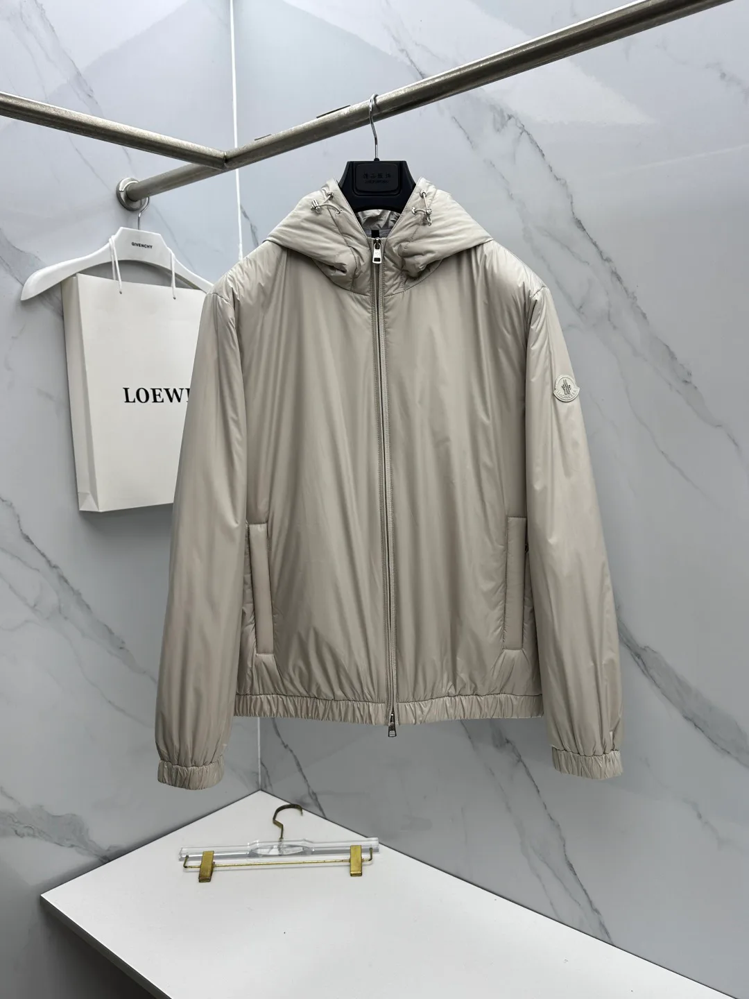 Куртки И Пуховики Мужские Moncler 18596987