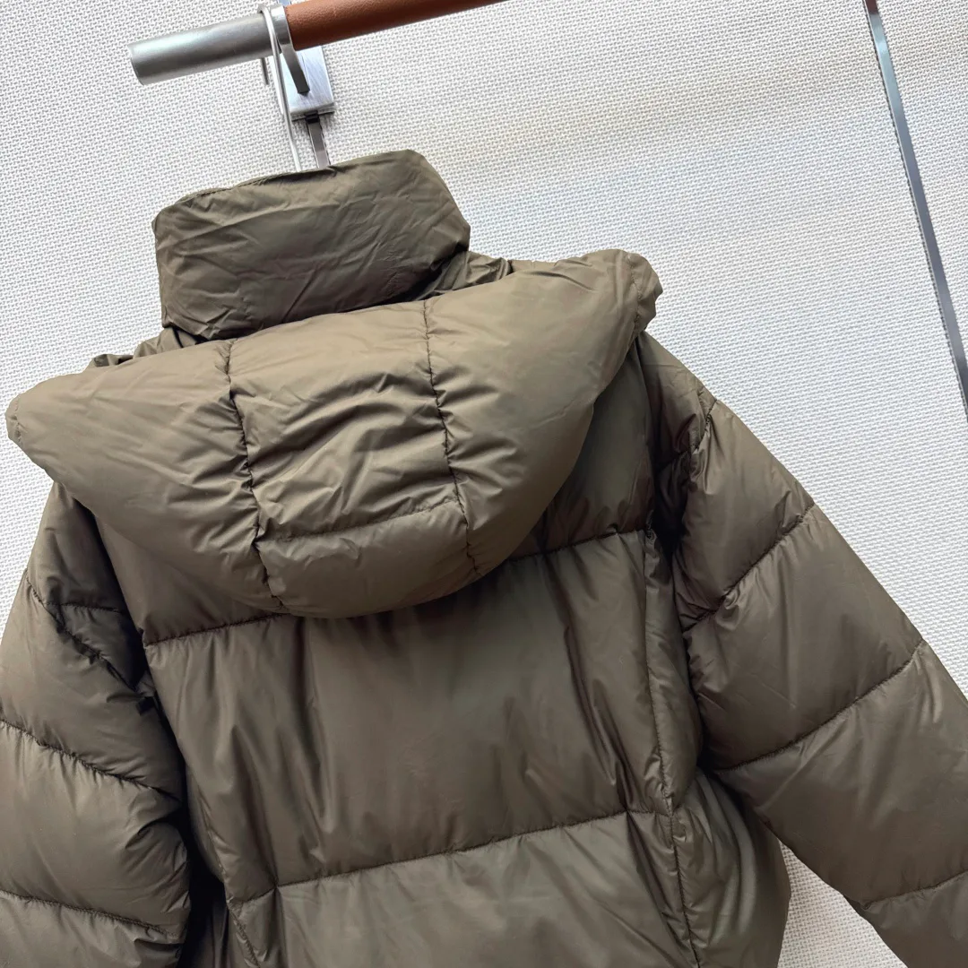 Women's Jackets And Down Jackets PRADA 18401605