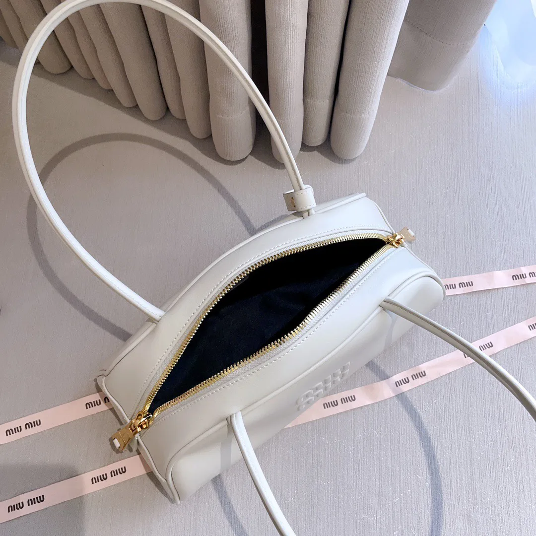 Классические Сумки Женские Miu Miu 18598425