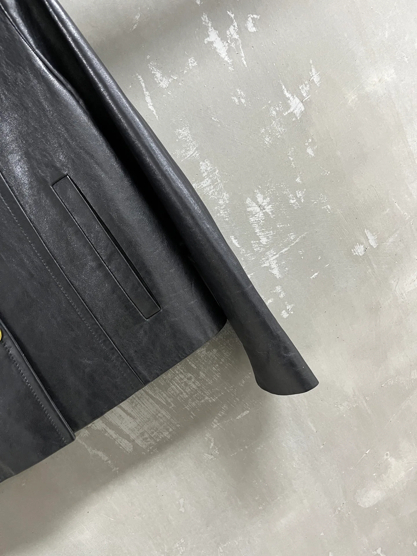 Women's Leather Jackets And Sheepskin Coats GUCCI 18172654
