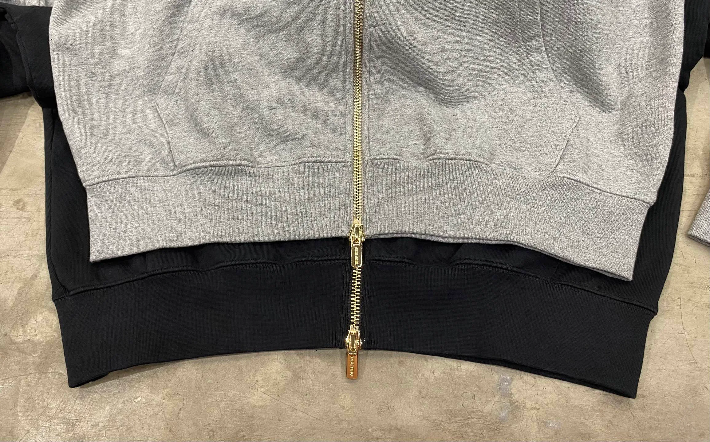Men's Sweatshirts And Hoodies MIU MIU 18411458