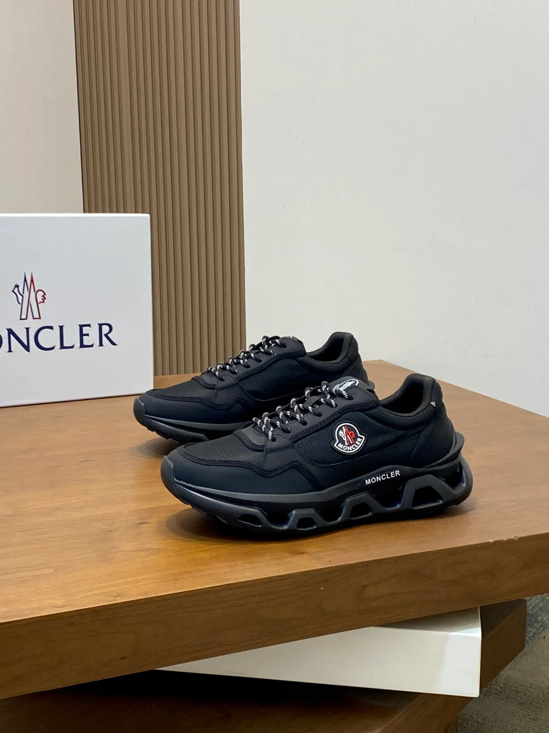 Кроссовки Мужские Moncler 18597469