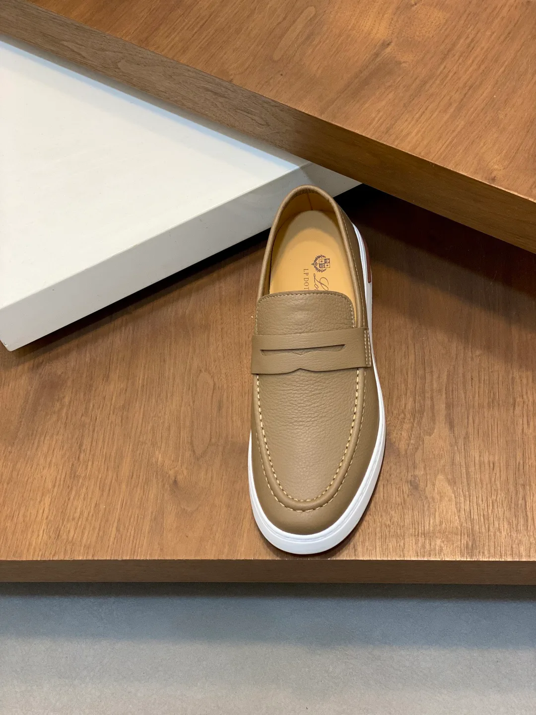 Men's Loafers And Dress Shoes LORO PIANA 18079015