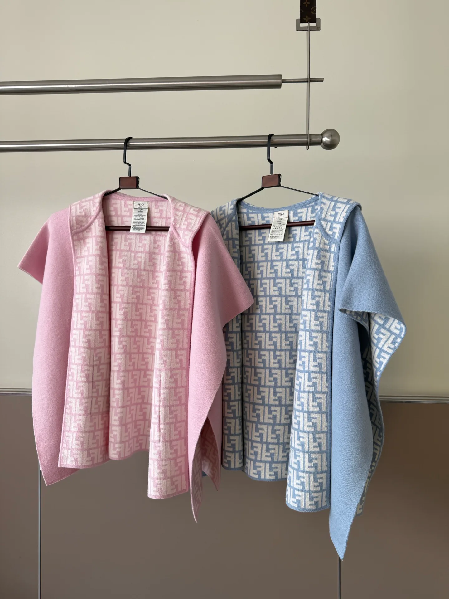 Women's Jumpers And Sweaters FENDI 18003134