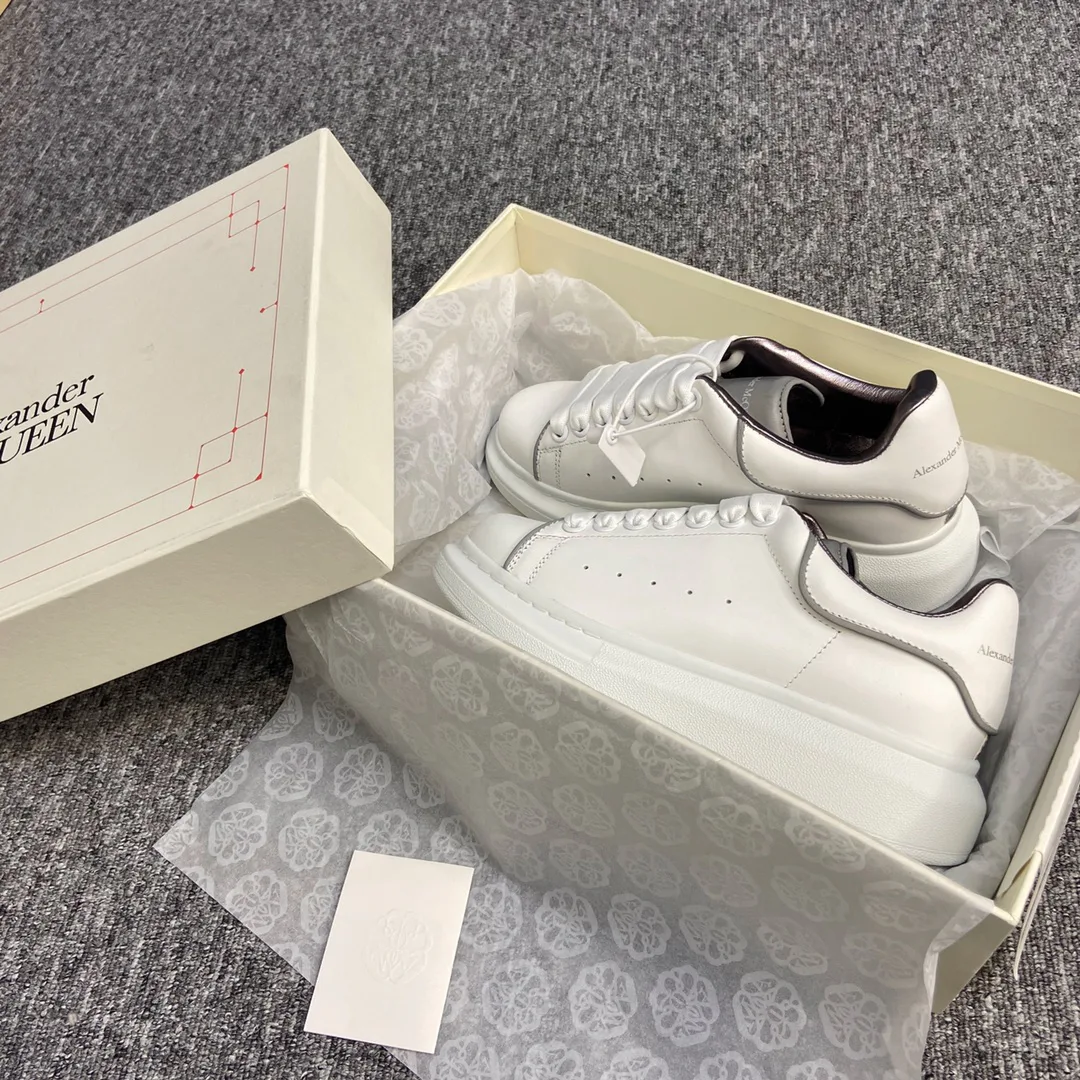 Women's Sneakers ALEXANDER MCQUEEN 17963424