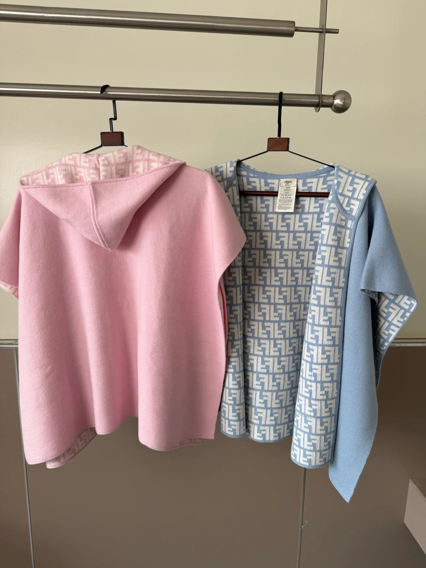 Women's Jumpers And Sweaters FENDI 18003134