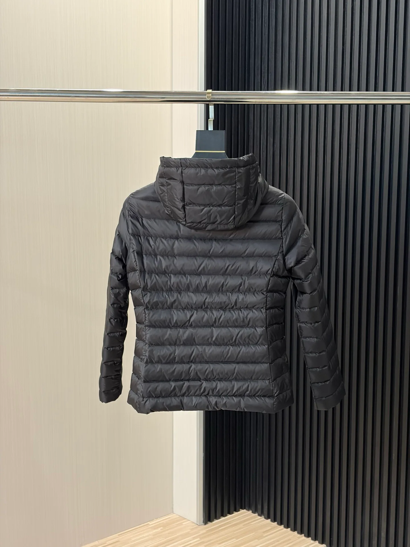 Men's Jackets And Down Jackets MONCLER 18231138