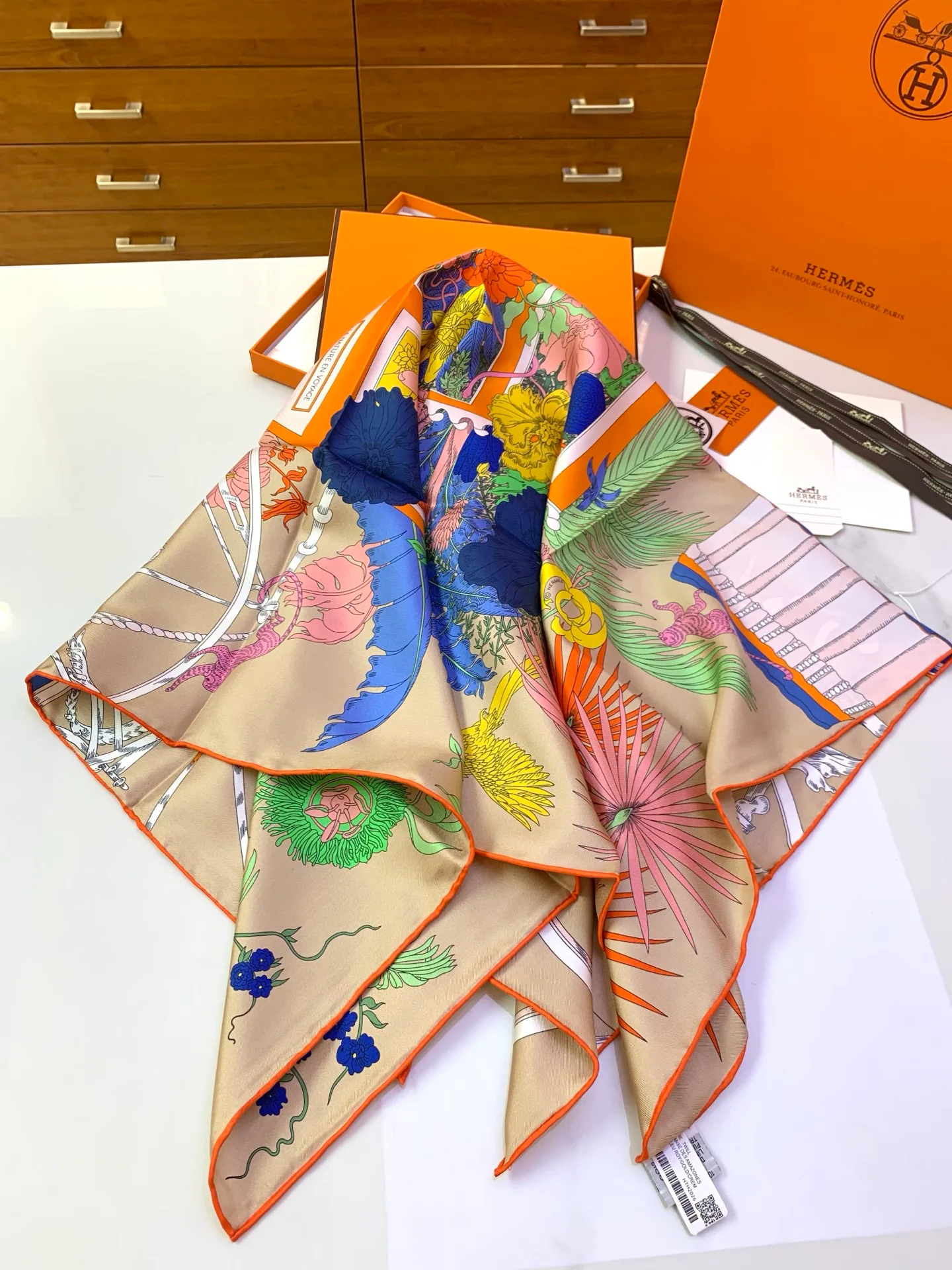 Silk Scarves HERMES 18040262