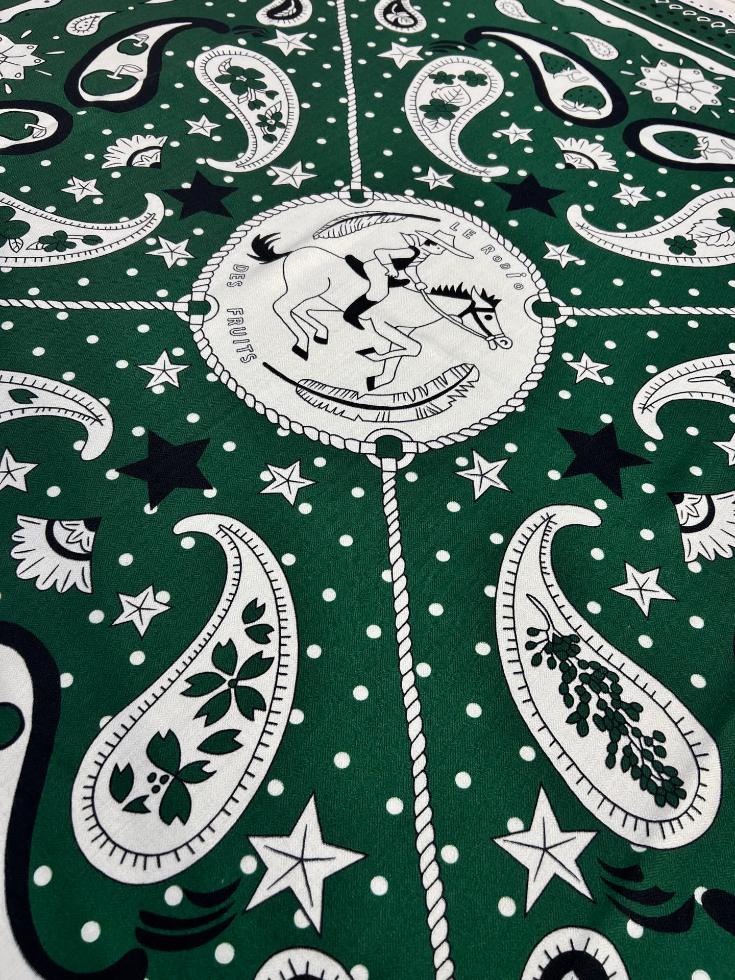 Scarves HERMES 17916800