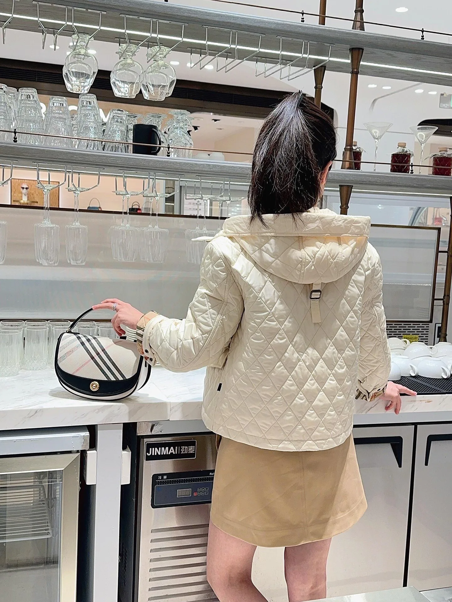 Women's Jackets And Down Jackets BURBERRY 18033915