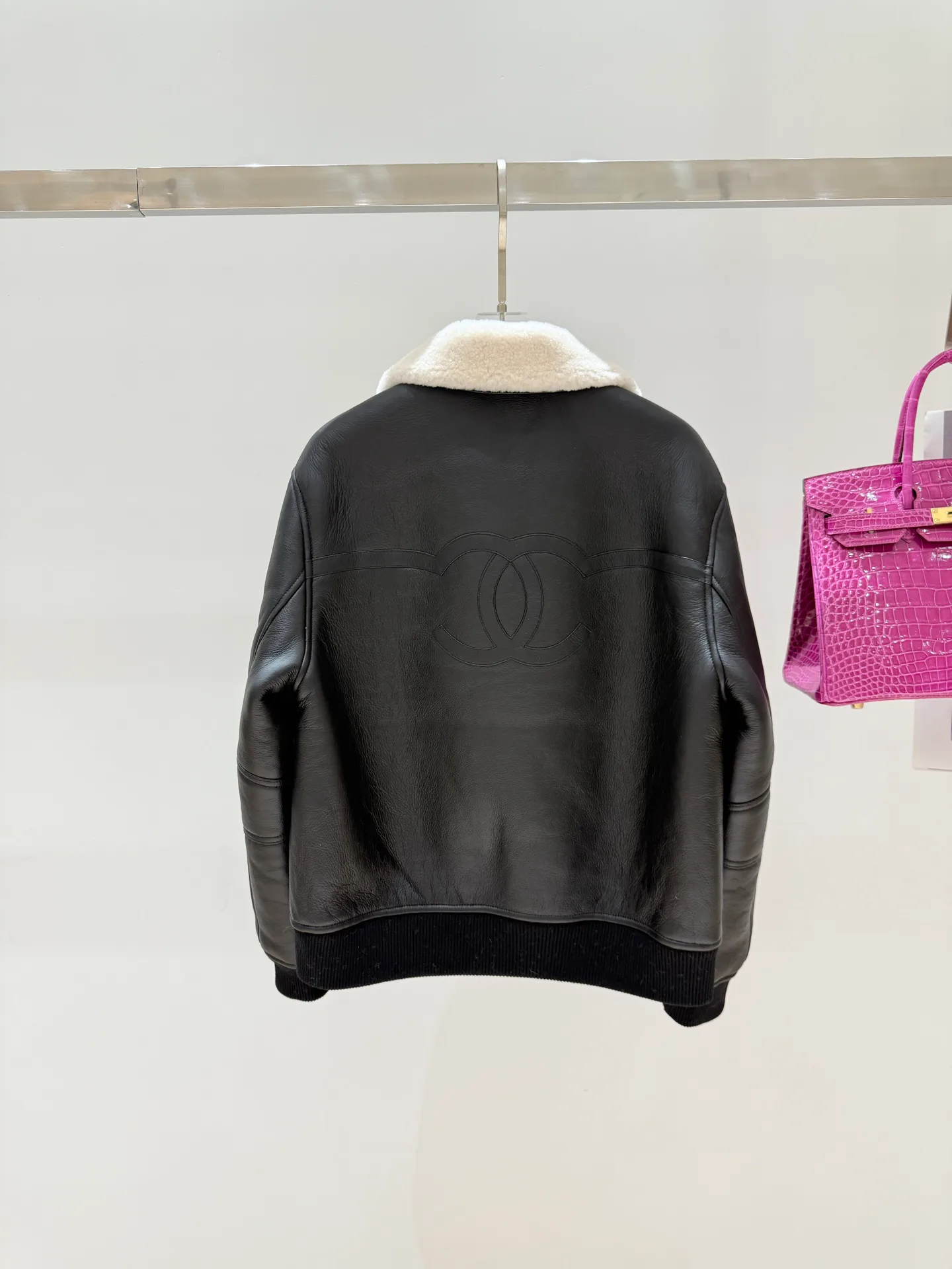 Women's Leather Jackets And Sheepskin Coats CHANEL 17943292