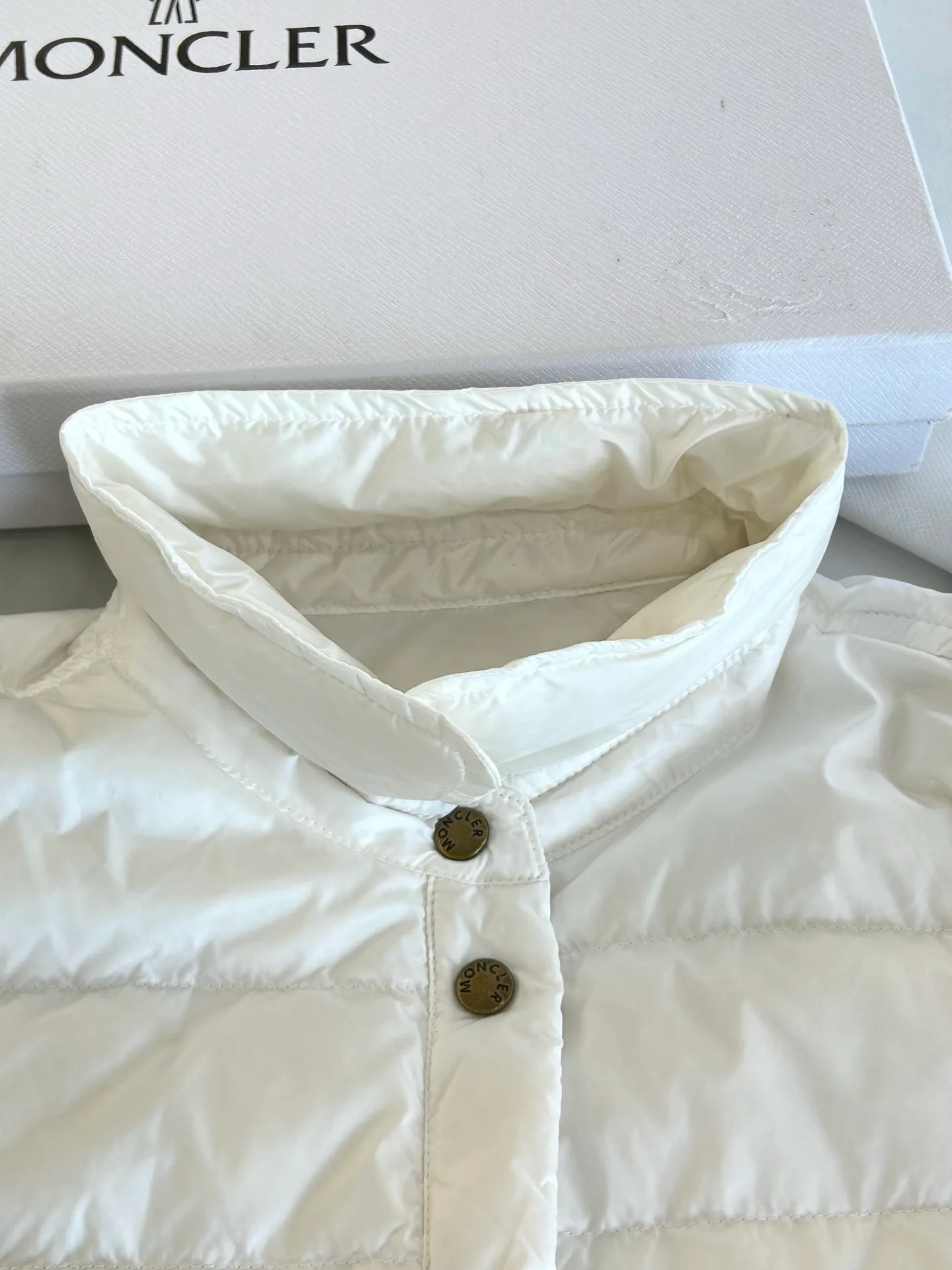 Men's Jackets And Down Jackets MONCLER 18231324