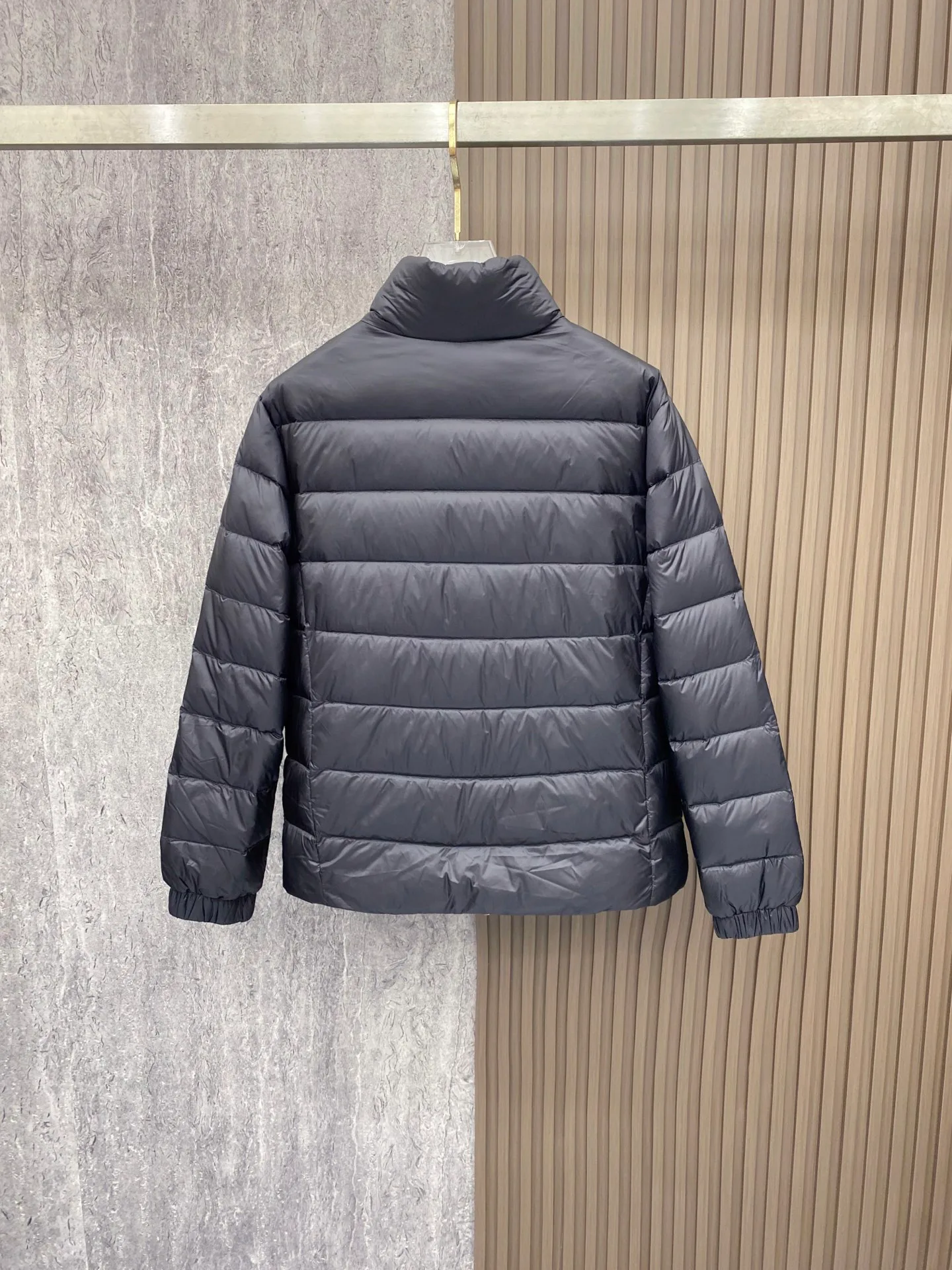 Куртки И Пуховики Мужские Moncler 18596387