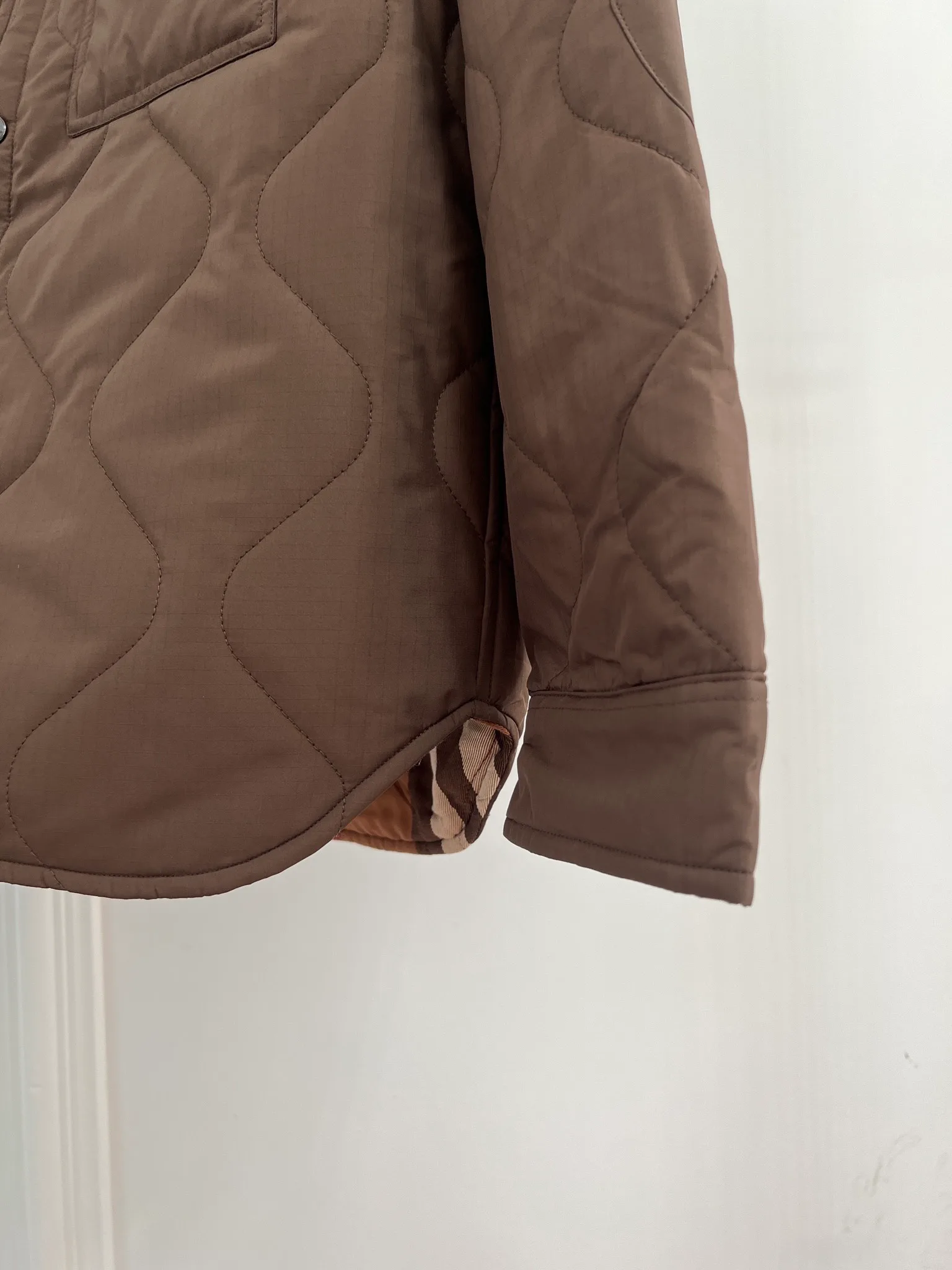 Women's Jackets And Down Jackets BURBERRY 18415739