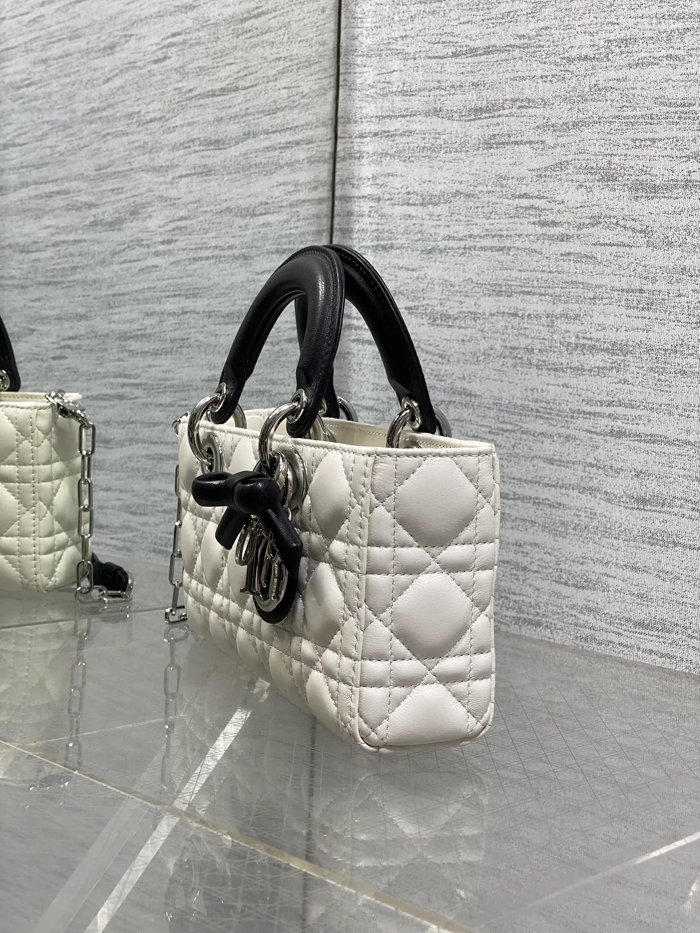 Women's Classic Handbags CHRISTIAN DIOR 18392934