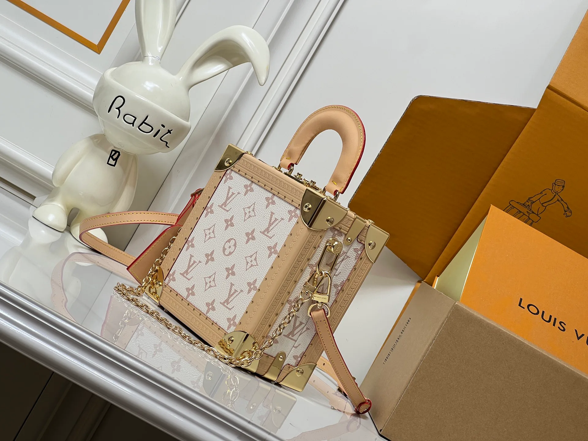 Women's Classic Handbags LOUIS VUITTON 17904082