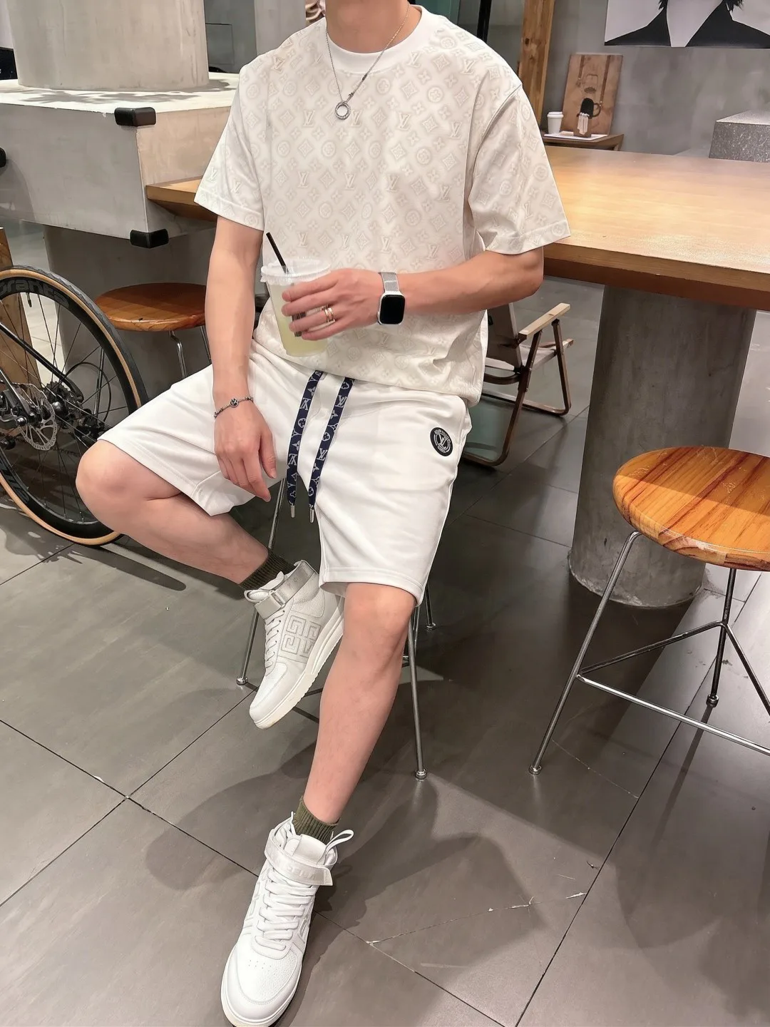 Men's Shorts LOUIS VUITTON 18246590