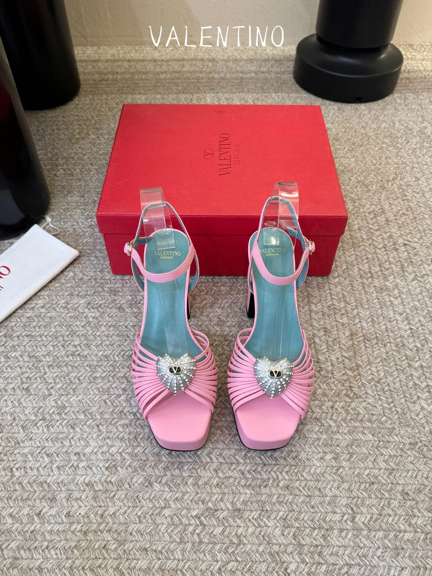 Women's Open-Toe Sandals VALENTINO 17396952
