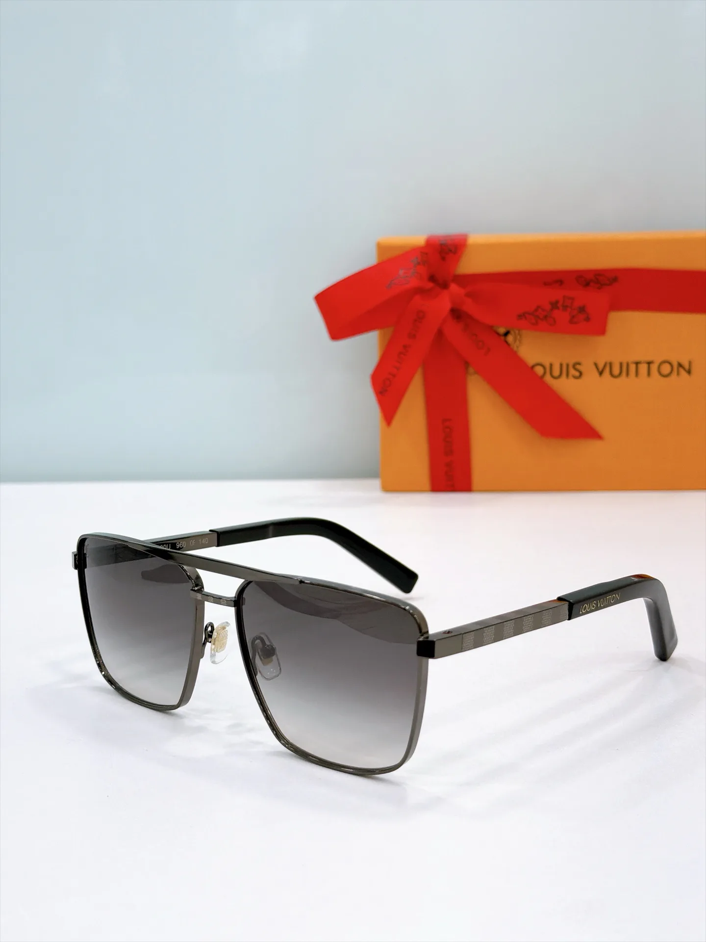 Glasses LOUIS VUITTON 17865299