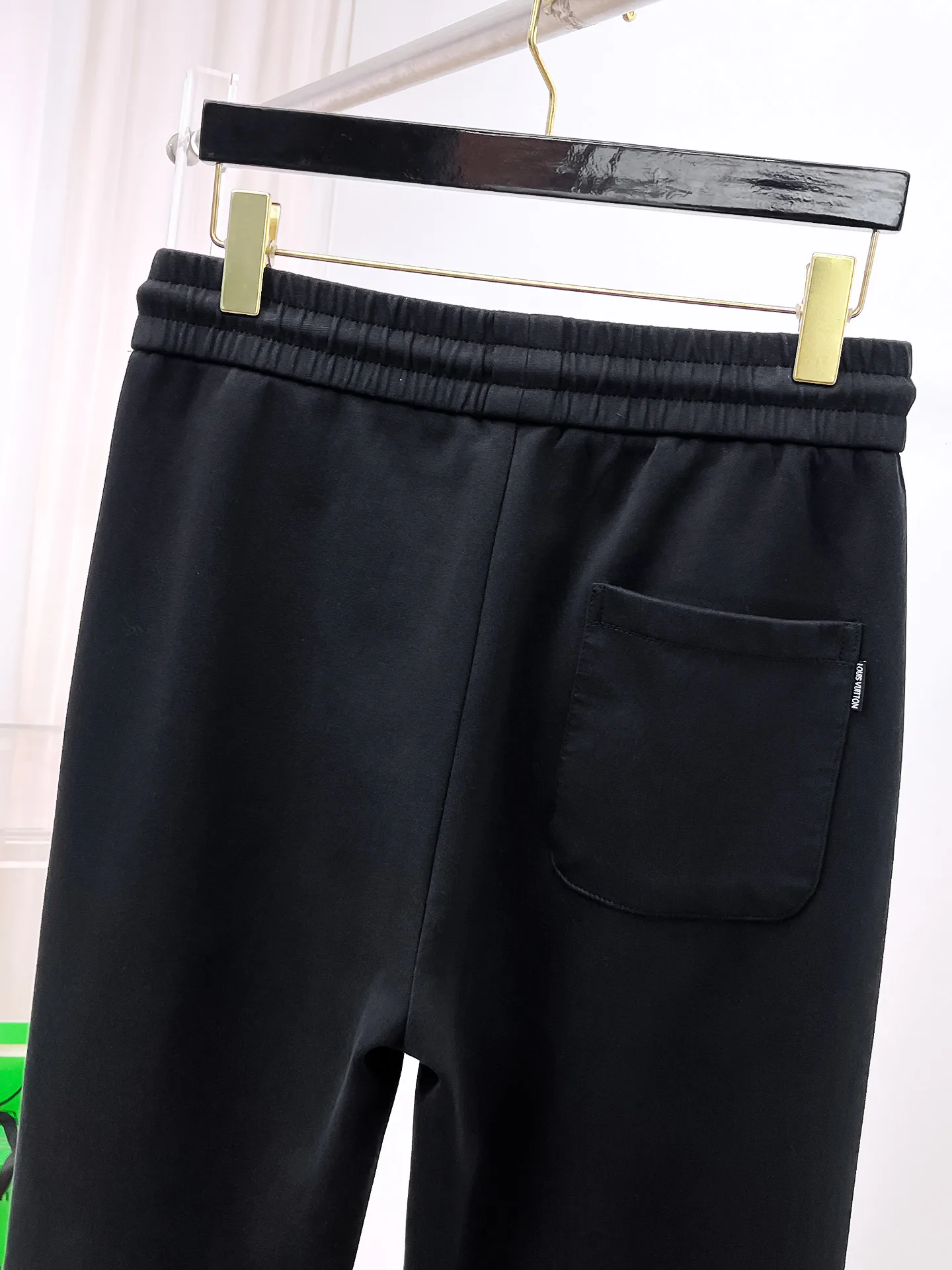 Men's Trousers LOUIS VUITTON 18399424