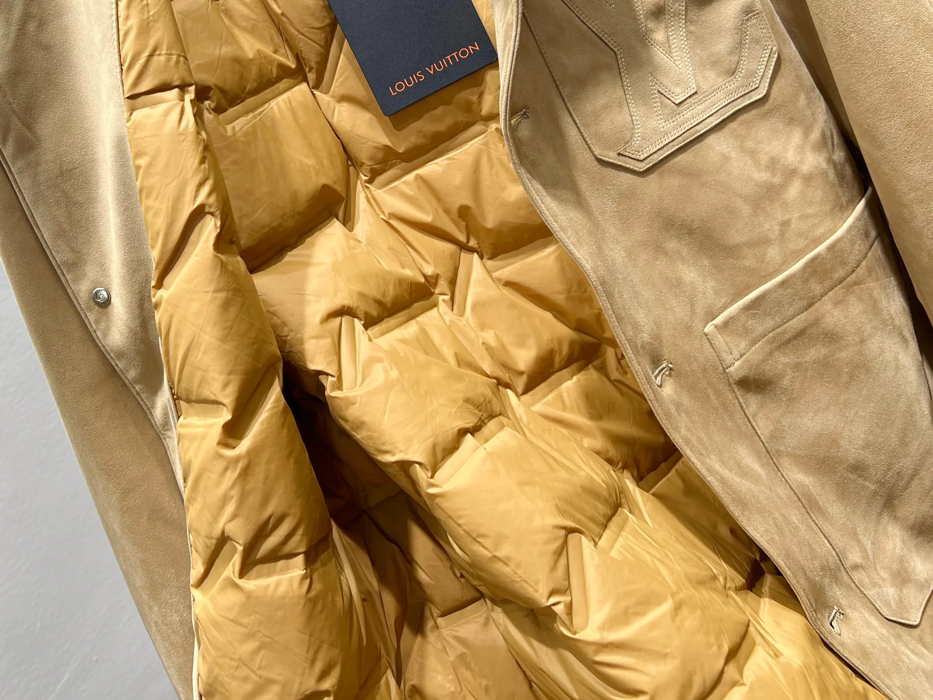Men's Jackets And Down Jackets LOUIS VUITTON 18084603