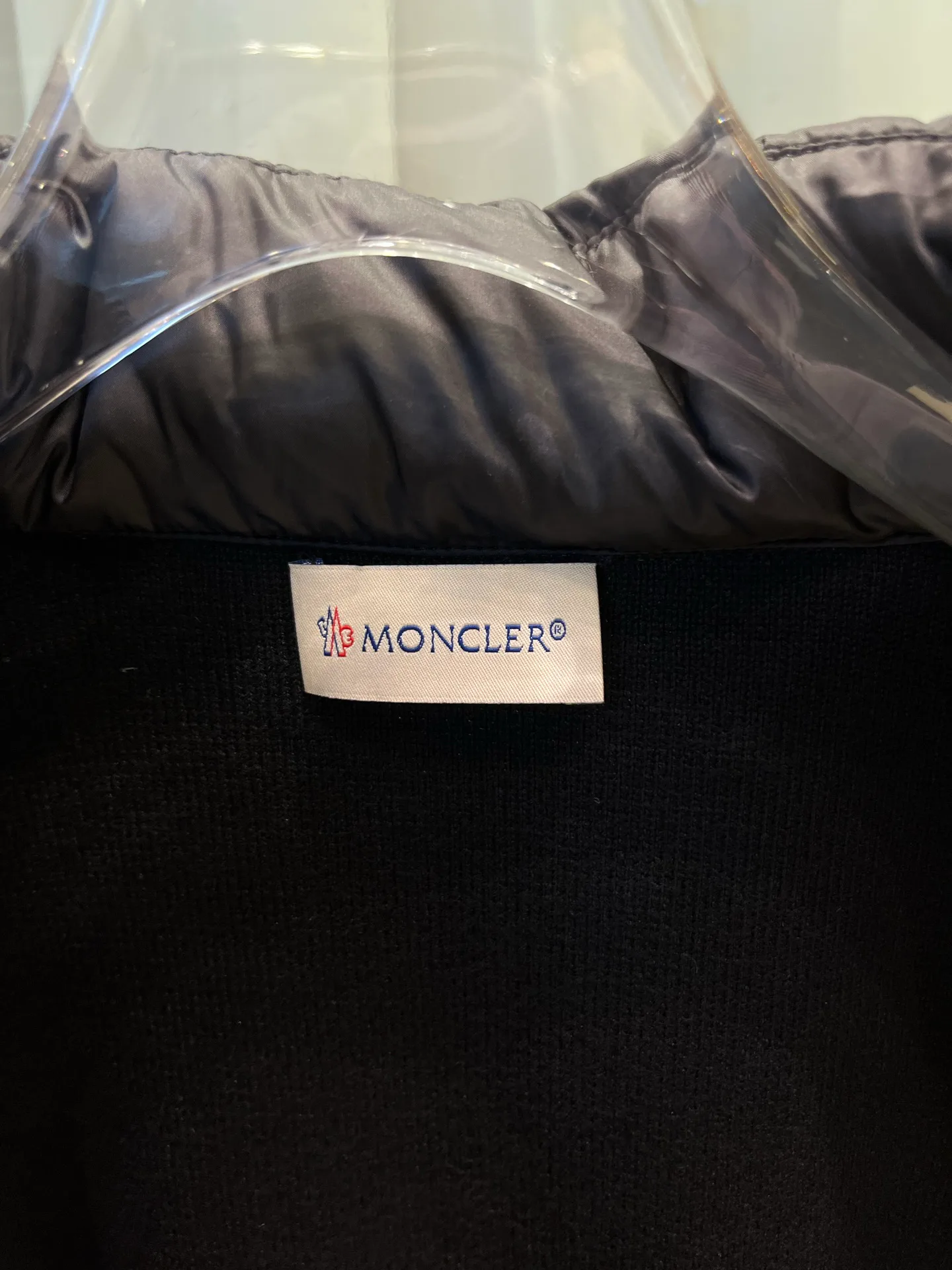Women's Jackets And Down Jackets MONCLER 18204178