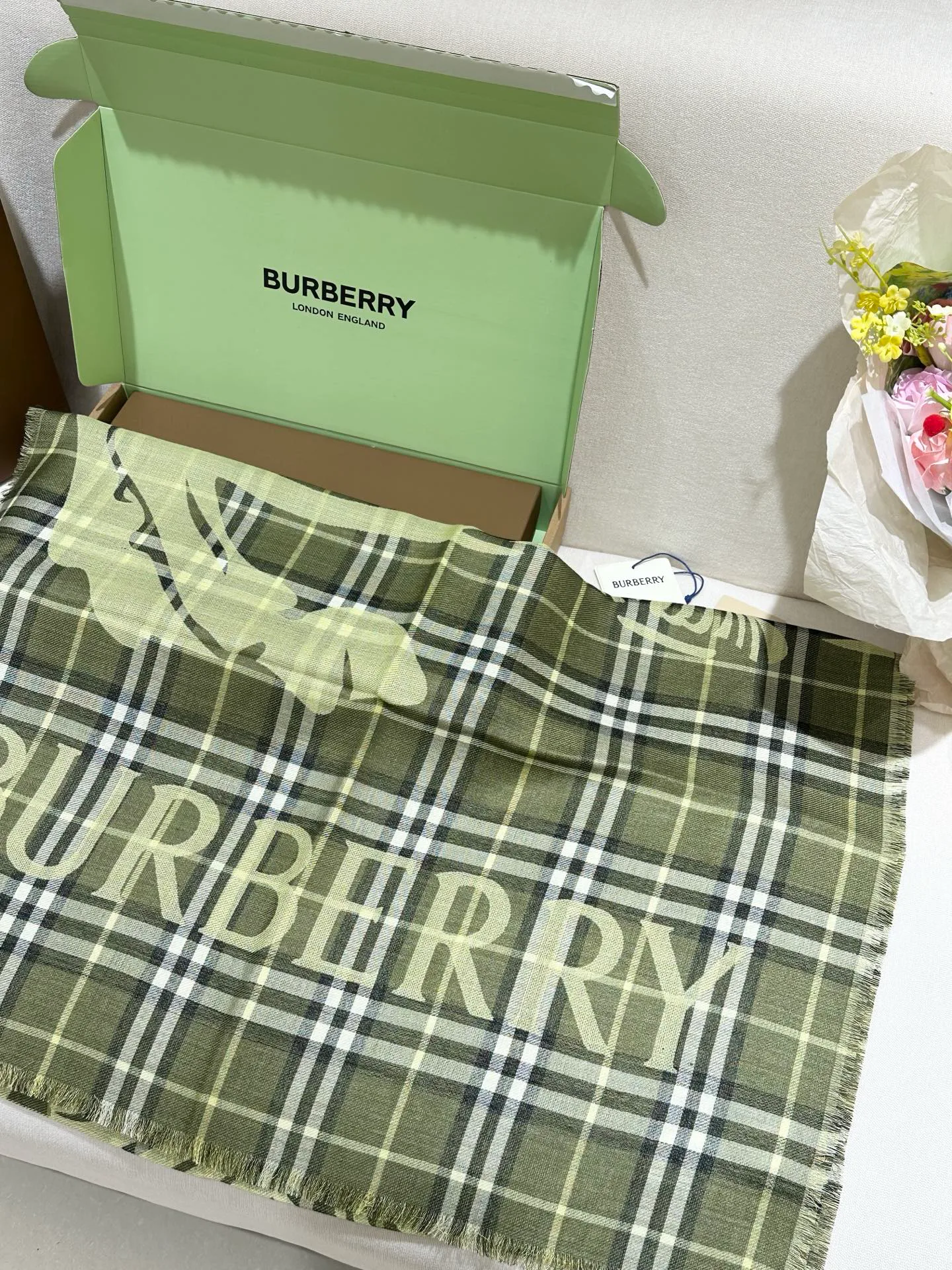 Scarves BURBERRY 17991551