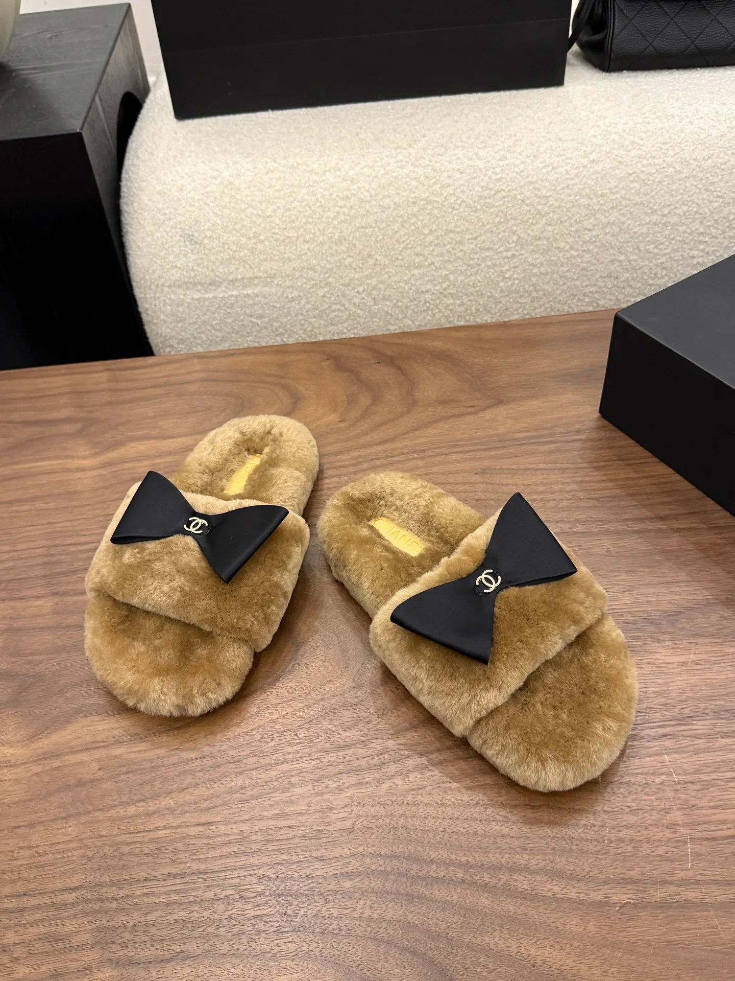 Women's Slippers CHANEL 18323502