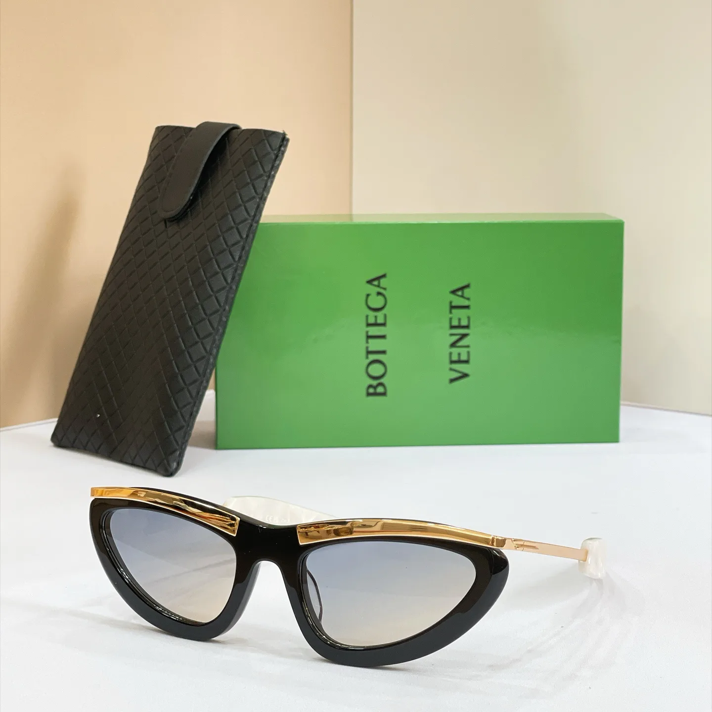 Glasses BOTTEGA VENETA 17825761
