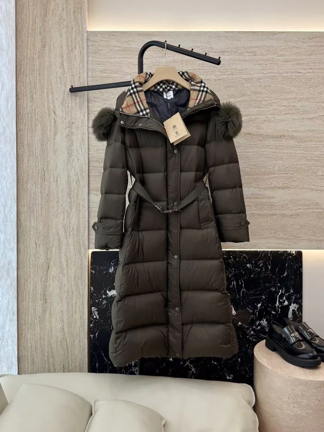 Women's Jackets And Down Jackets BURBERRY 18169335