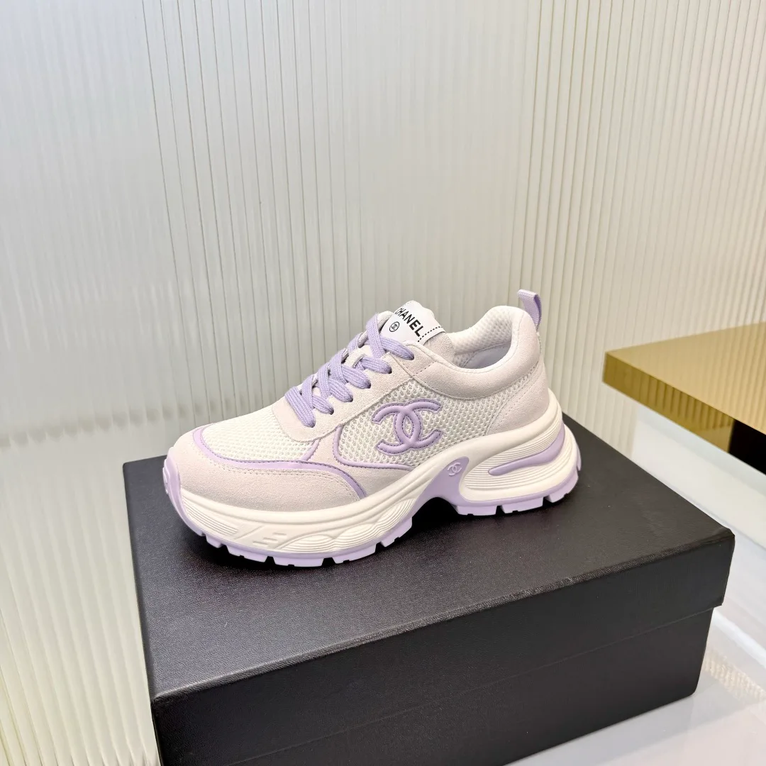Women's Sneakers CHANEL 18366998