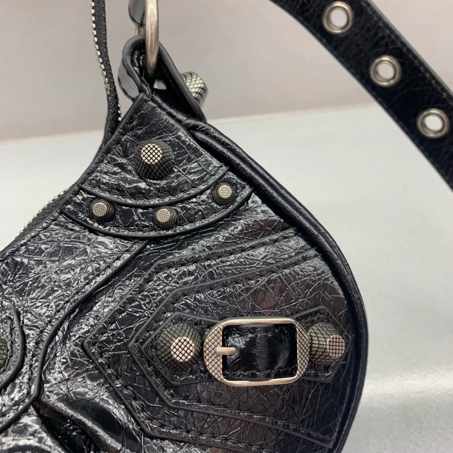 Women's Shoulder Bags BALENCIAGA 18255630