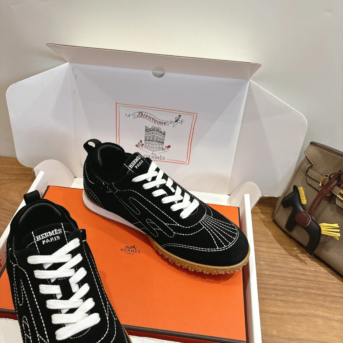 Women's Sneakers HERMES 18006066