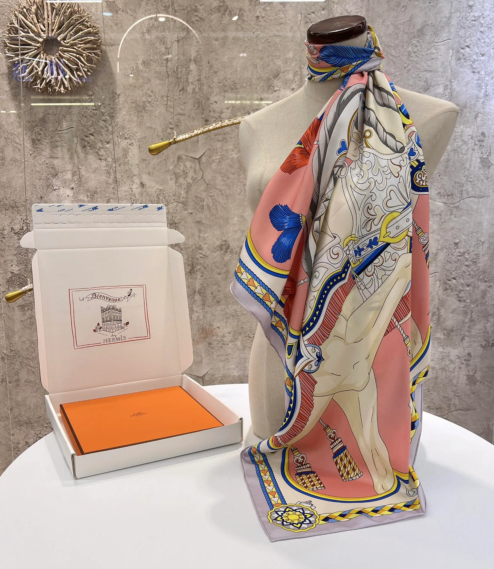 Silk Scarves HERMES 18319106