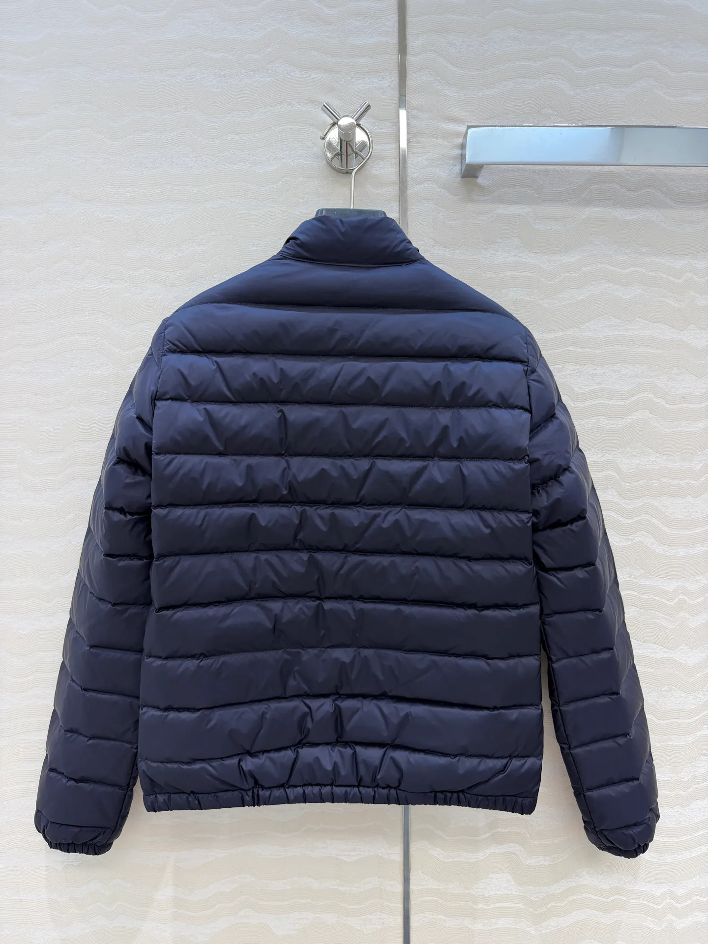 Women's Jackets And Down Jackets MONCLER 18402512