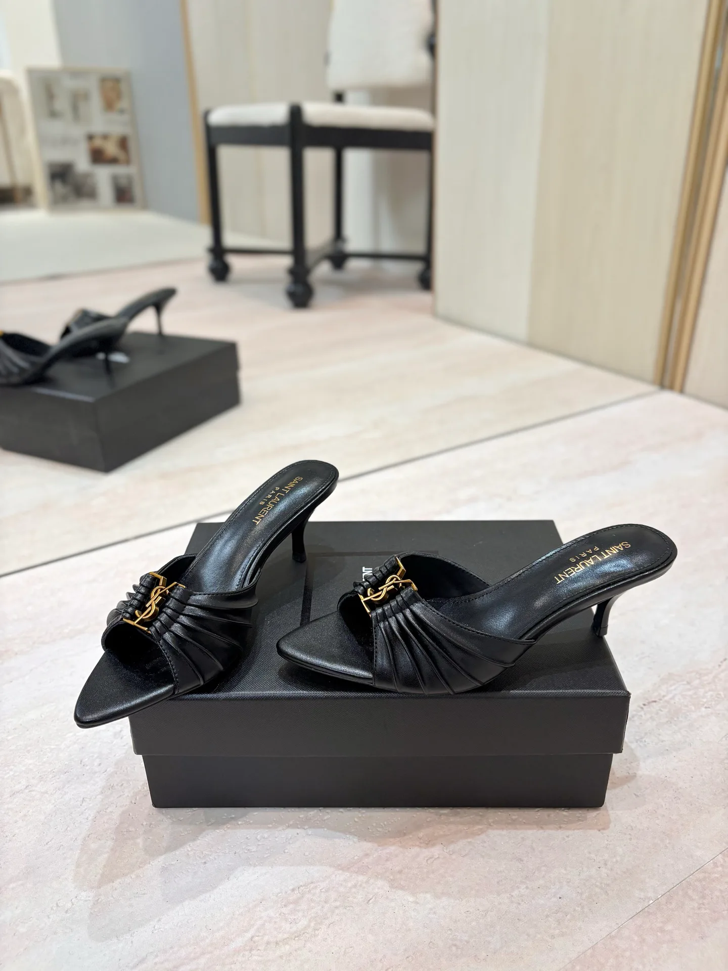 Women's Mules And Clogs SAINT LAURENT 17476042