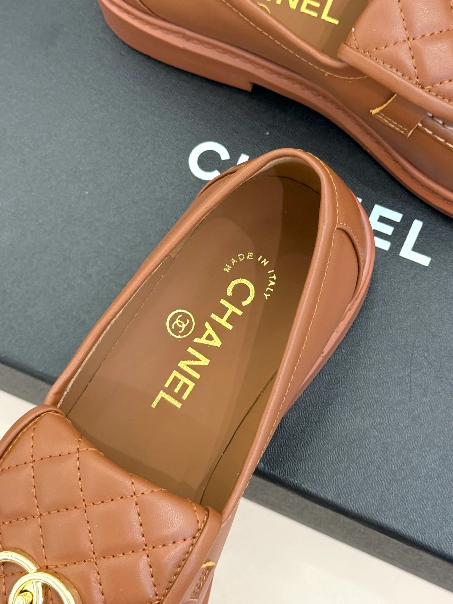 Women's Loafers And Moccasins CHANEL 17336067