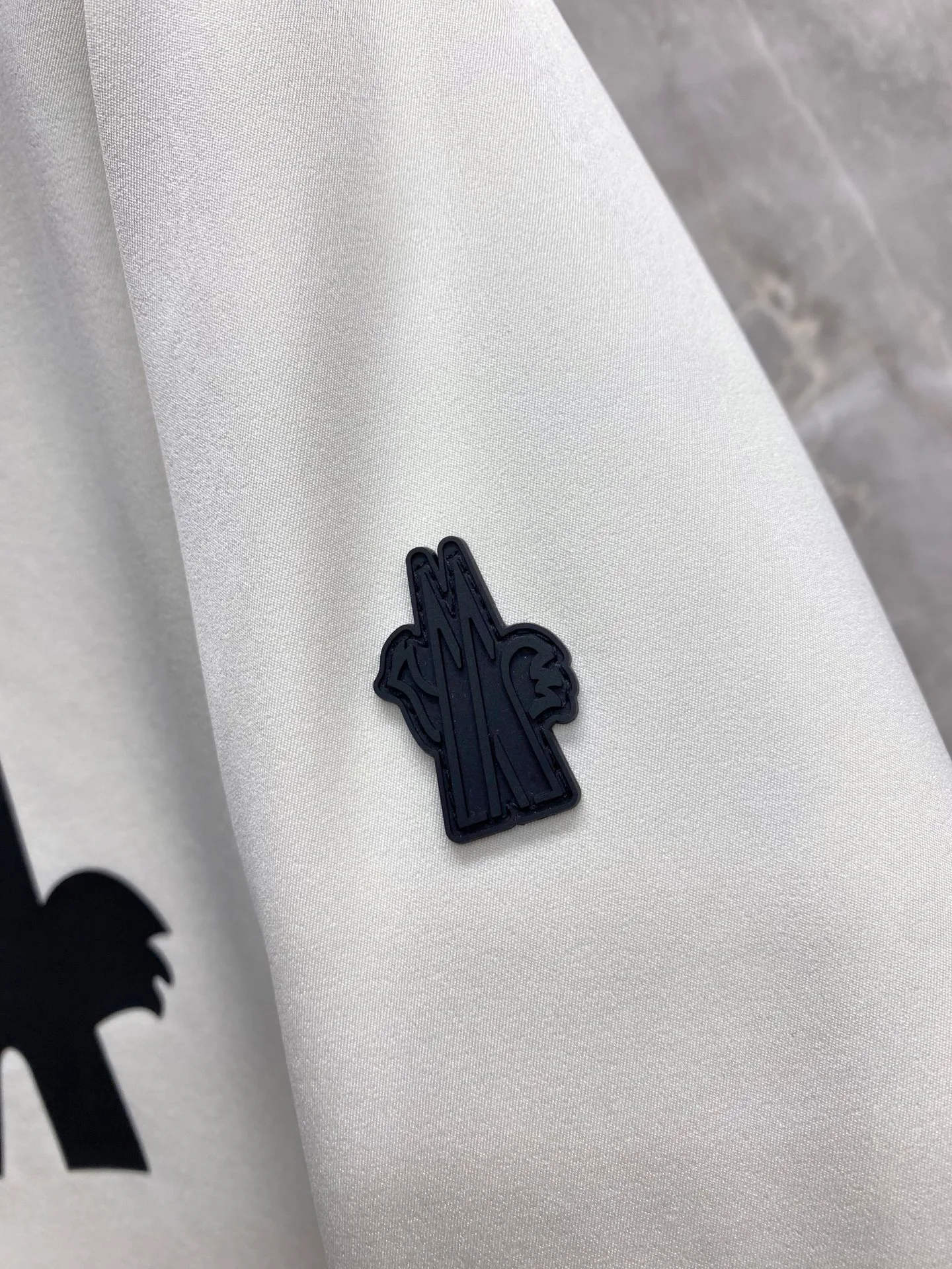 Men's Jackets And Down Jackets MONCLER 18348635