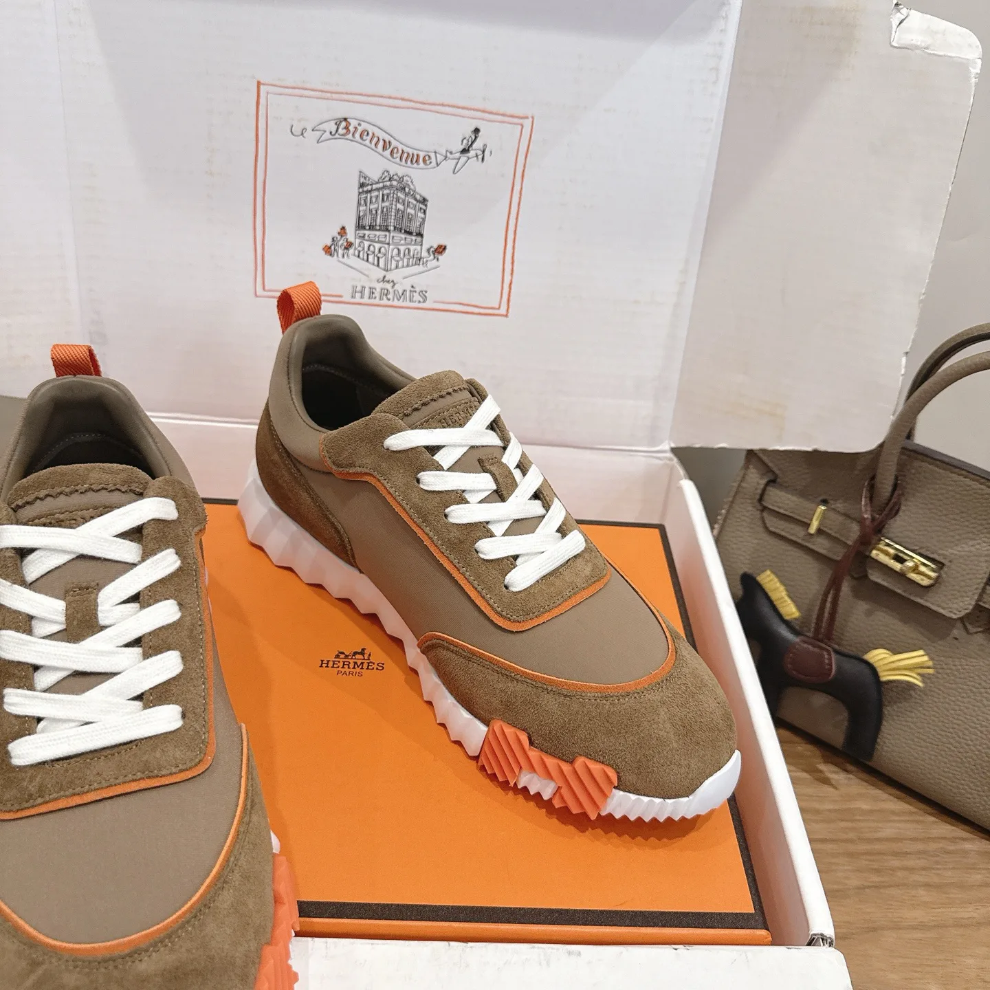 Women's Sneakers HERMES 17818314