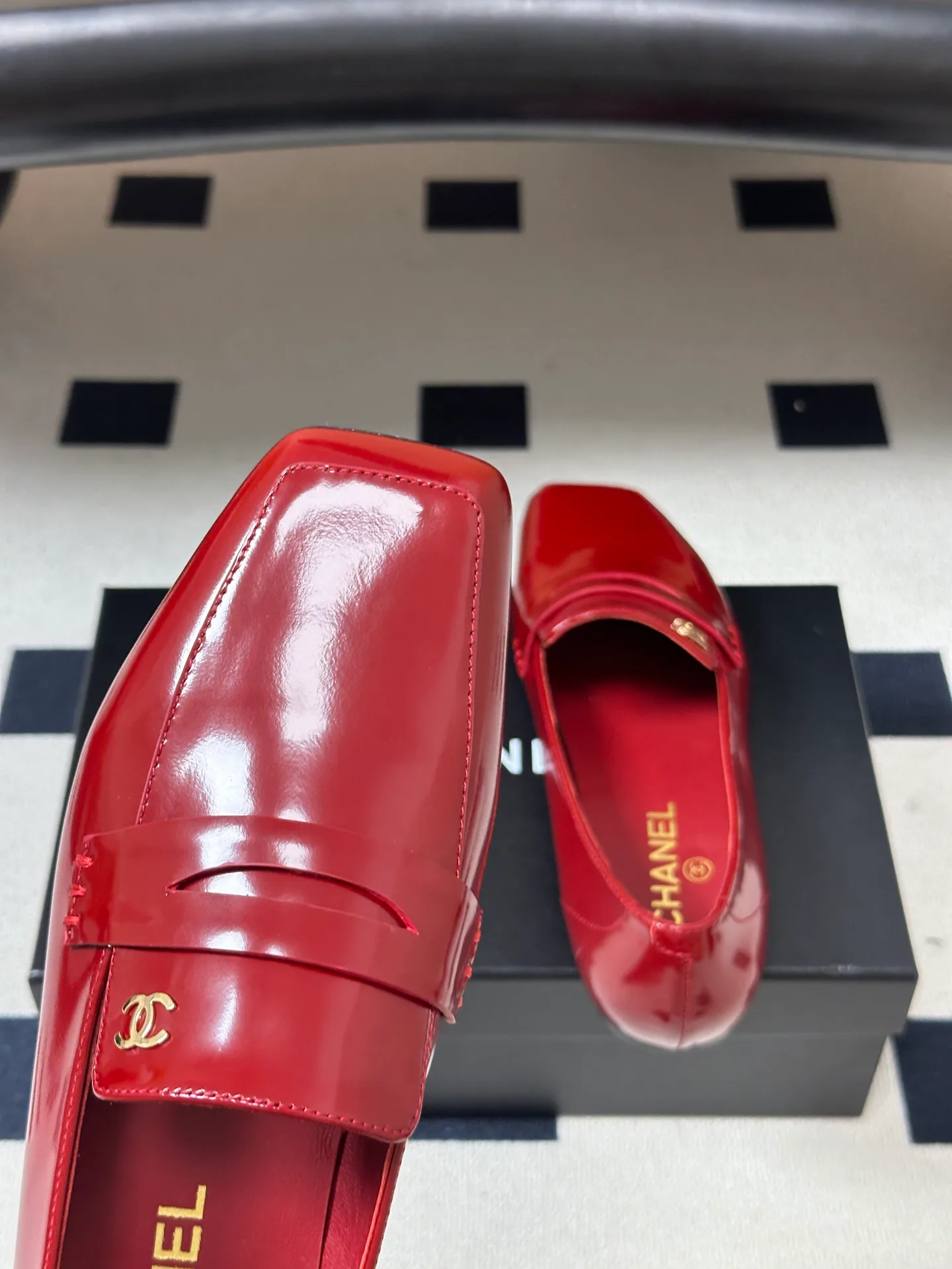 Women's Loafers And Moccasins CHANEL 18049695