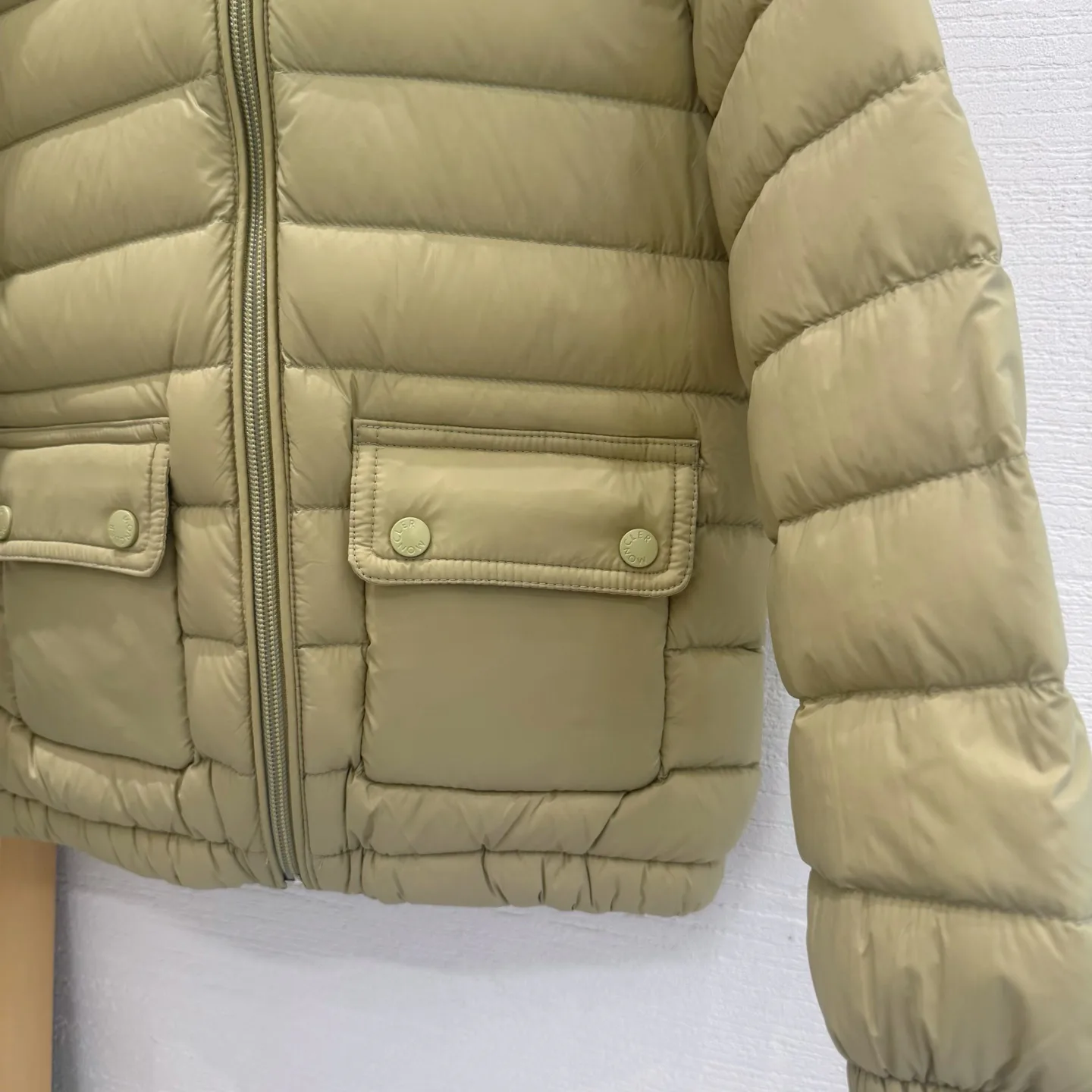 Men's Jackets And Down Jackets MONCLER 18434476