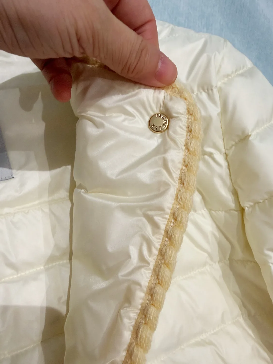 Women's Jackets And Down Jackets MONCLER 18184935