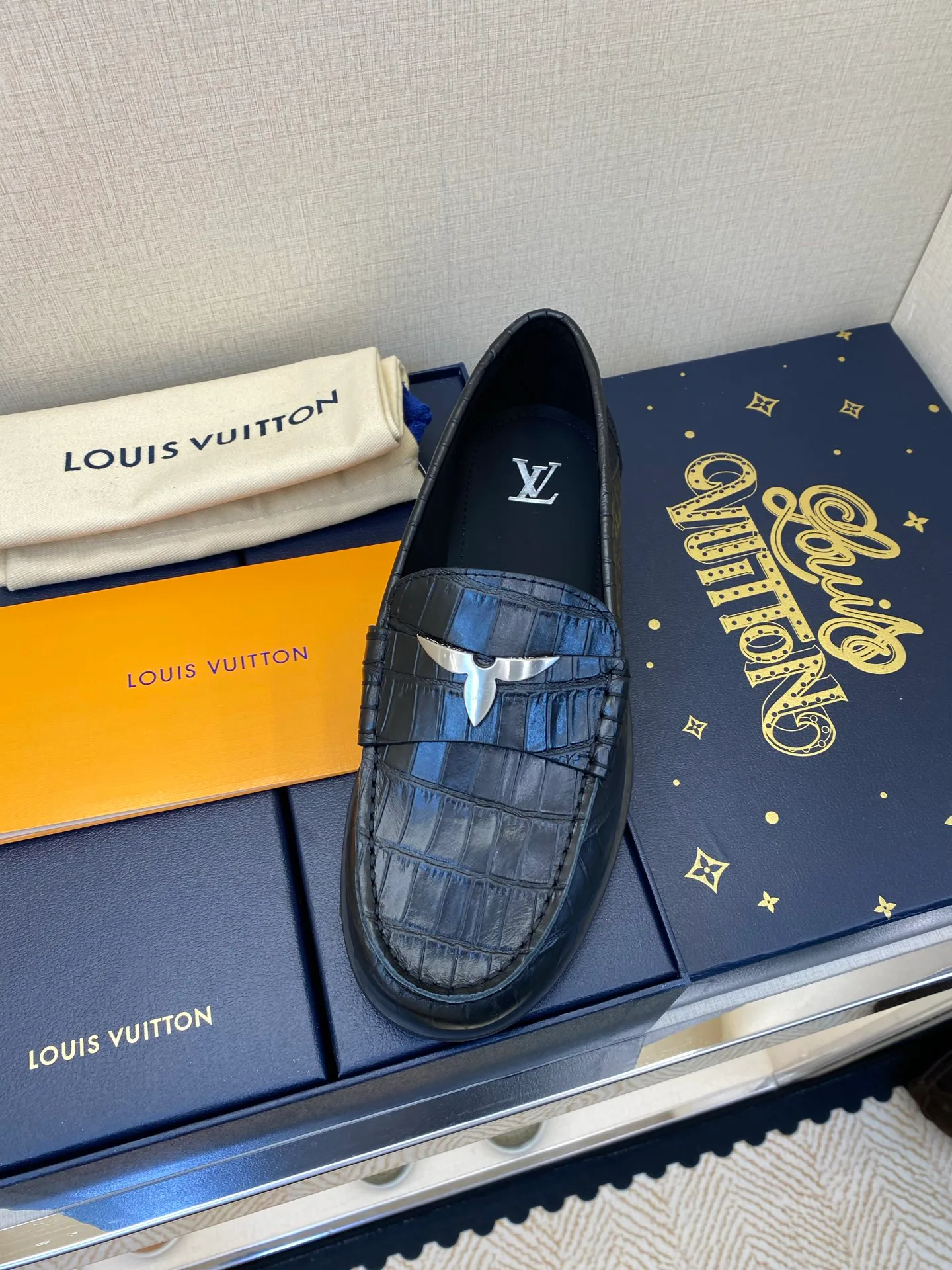 Лоферы И Туфли Мужские Louis Vuitton 18586341